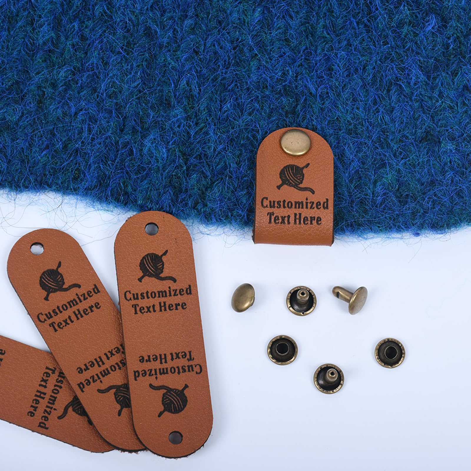 Etiquetas de cuero personalizadas en remaches, etiquetas plegadas sin costuras para ropa, hechas a mano, etiquetas para ganchillo y tejer (50 unidades)