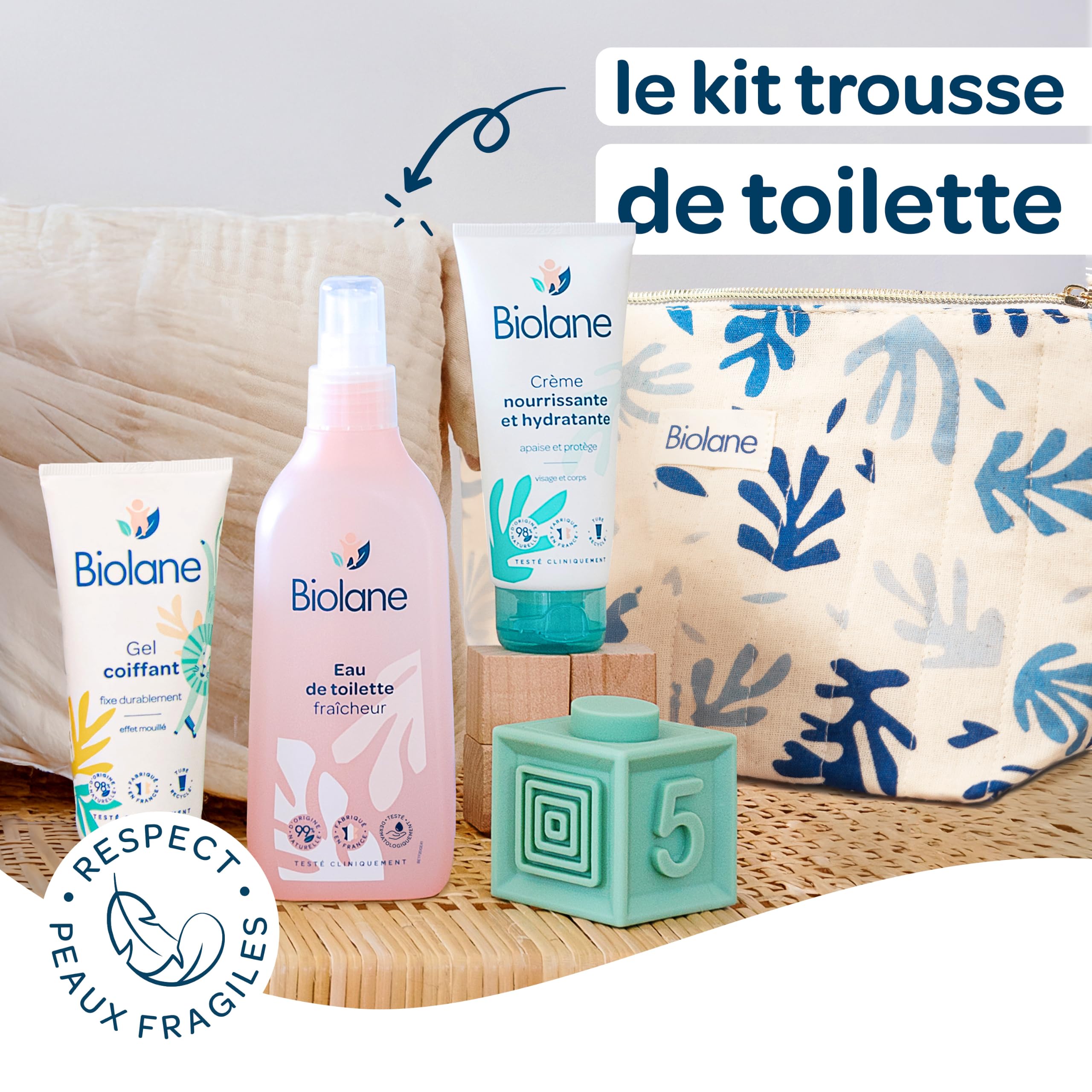 BIOLANE - Astuccio per toillette per neonati - Eau de toilette - Crema idratante - Gel per capelli styling - Astuccio per la cura - Ingredienti di origine naturale - Formato nomade - Made in Francia.