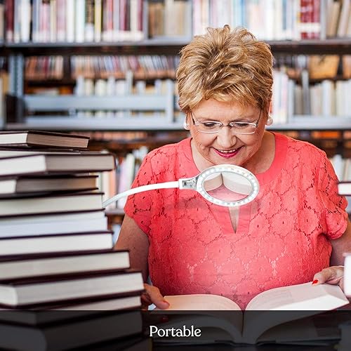 Miniatura 4 de Brightech LightView Pro Flex 2 en 1 Lupa LED de 5 dioptrías. Lupa iluminada con soporte y abrazadera, para escritorio, costura, mesa, luz brillante