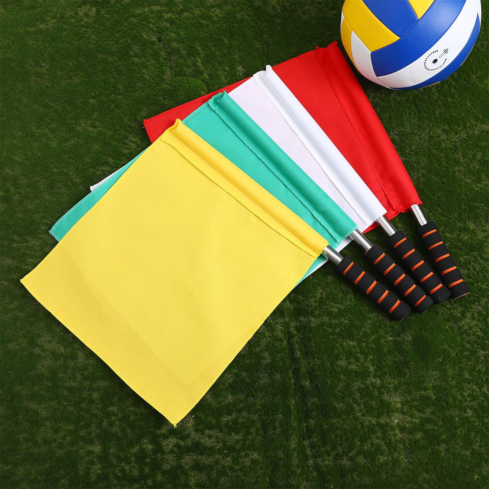 Lot de 4 drapeaux d'arbitre en acier inoxydable avec poignée en éponge pour compétition de football, de volleyball, de compétition (jaune, rouge, vert, blanc)