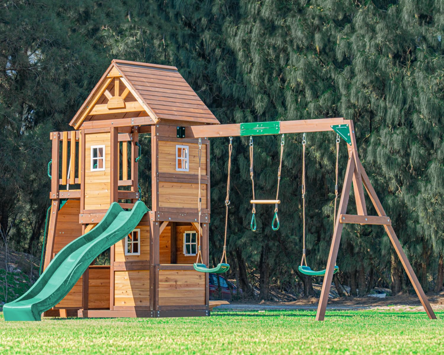 DOLPHIN PLAYGROUND T Holz-Spielgerät für Kinder ab 3 Jahren | Mit Rutsche, Trapezstange, Klettergerüst, Spielhaus mit 2 Schaukeln und Spielküche, Aus Zedernholz