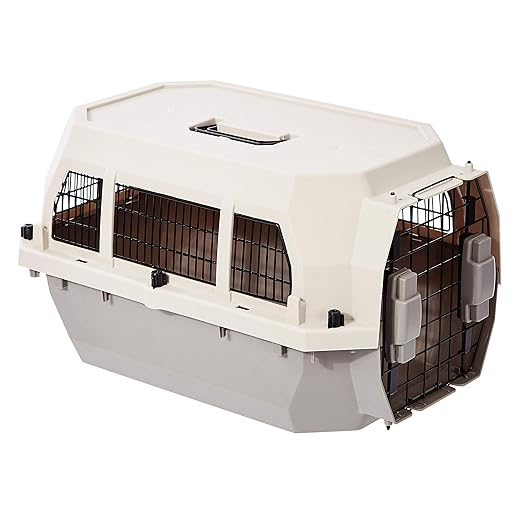 Amazon Basics Hard-Sided Dog and Cat Kennel Single-Door Travel Pet Carrier with Metal Wire Ventilation, 23.6" L x 15.7" W x 13.0" H, Beige