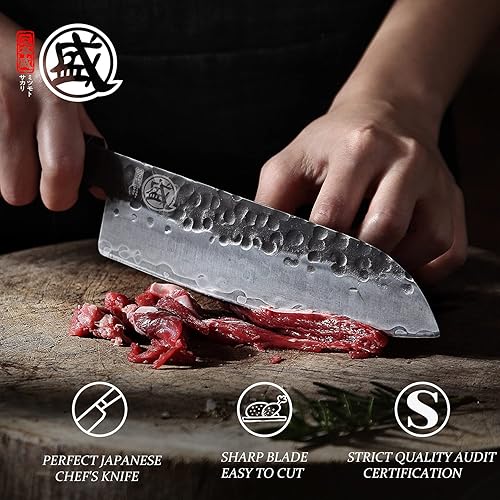 Vista 7 de MITSUMOTO SAKARI - Cuchillo de chef Santoku de 7 pulgadas - Cuchillos de cocina japoneses forjados a mano, acero de alto carbono de 3 capas