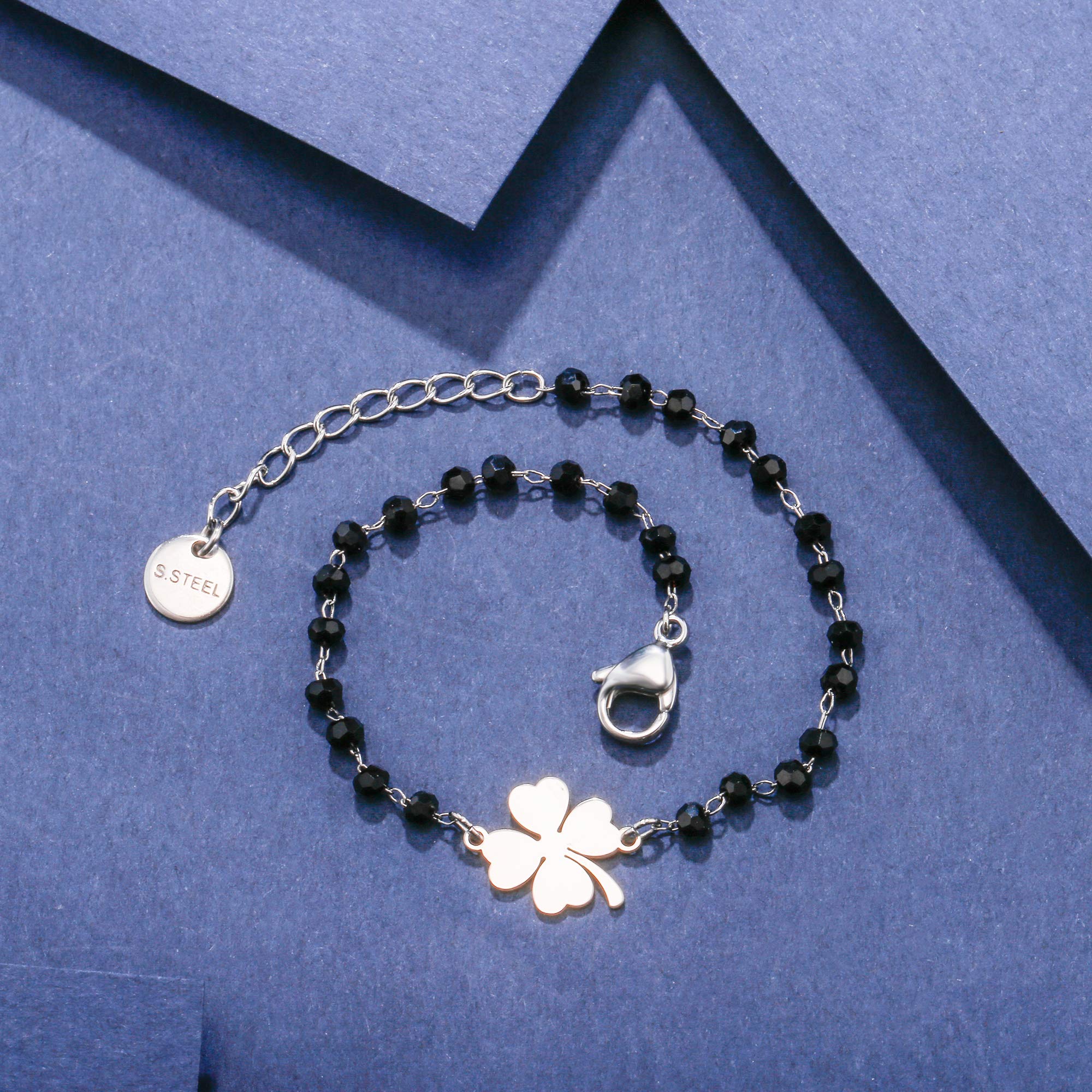 pengjin-Bracciale con ciondolo a quadrifoglio portafortuna, in acciaio inox, con perline nere, semplice braccialetto portafortuna