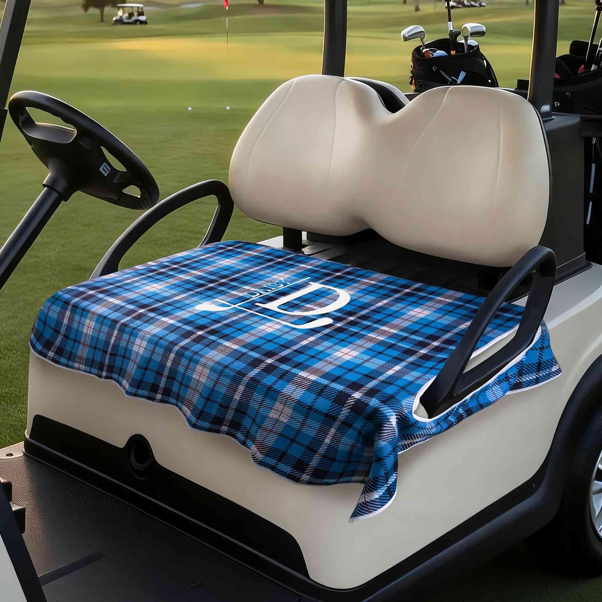 Personalisierter Golfschläger-Kranz-Sitzbezug im Karomuster für Golfwagen mit Namen und Initialen –Individuelle Sitzbezüge für Golfwagen, Golfplatz-Zubehör, für Golfer und Country Clubs 130 cm × 80 cm