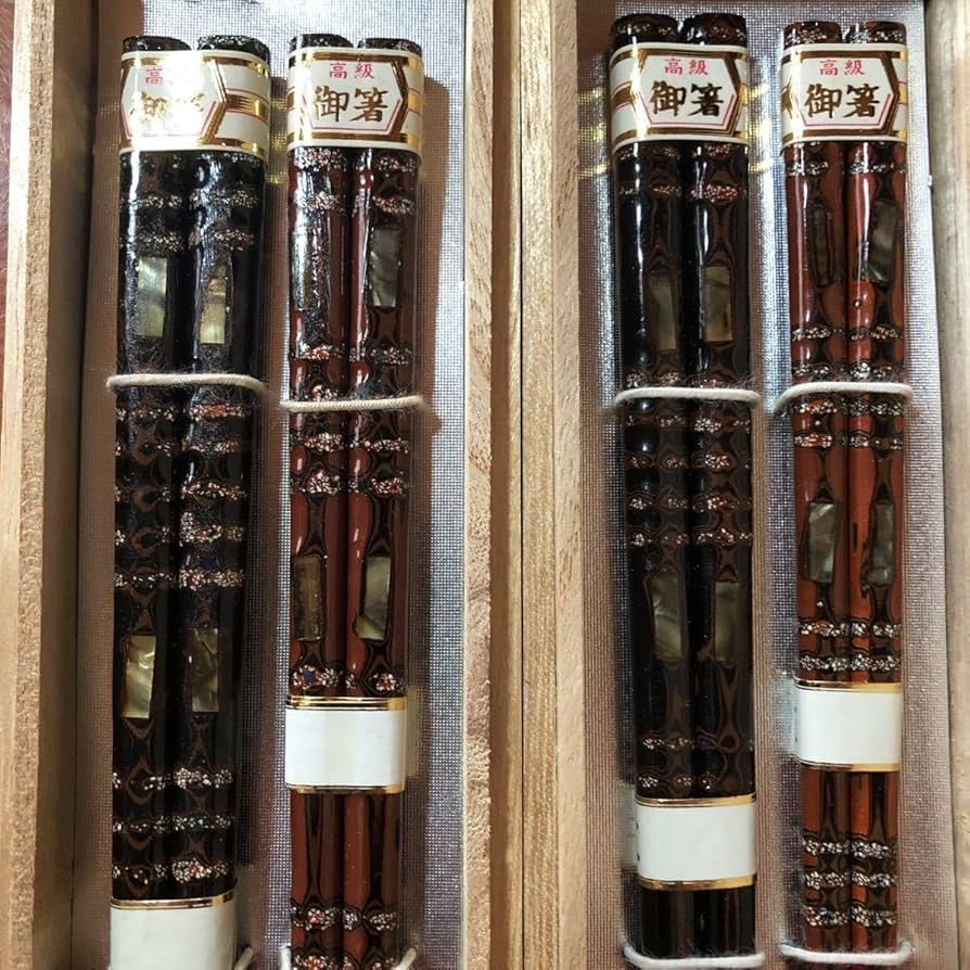 古代若狭塗 若狭塗 夫婦箸 塗箸 箸 螺鈿 らでん 天然木 漆芸 工芸品 塗分螺鈿 先角漆の若狭塗箸 – 若狭塗箸 船商