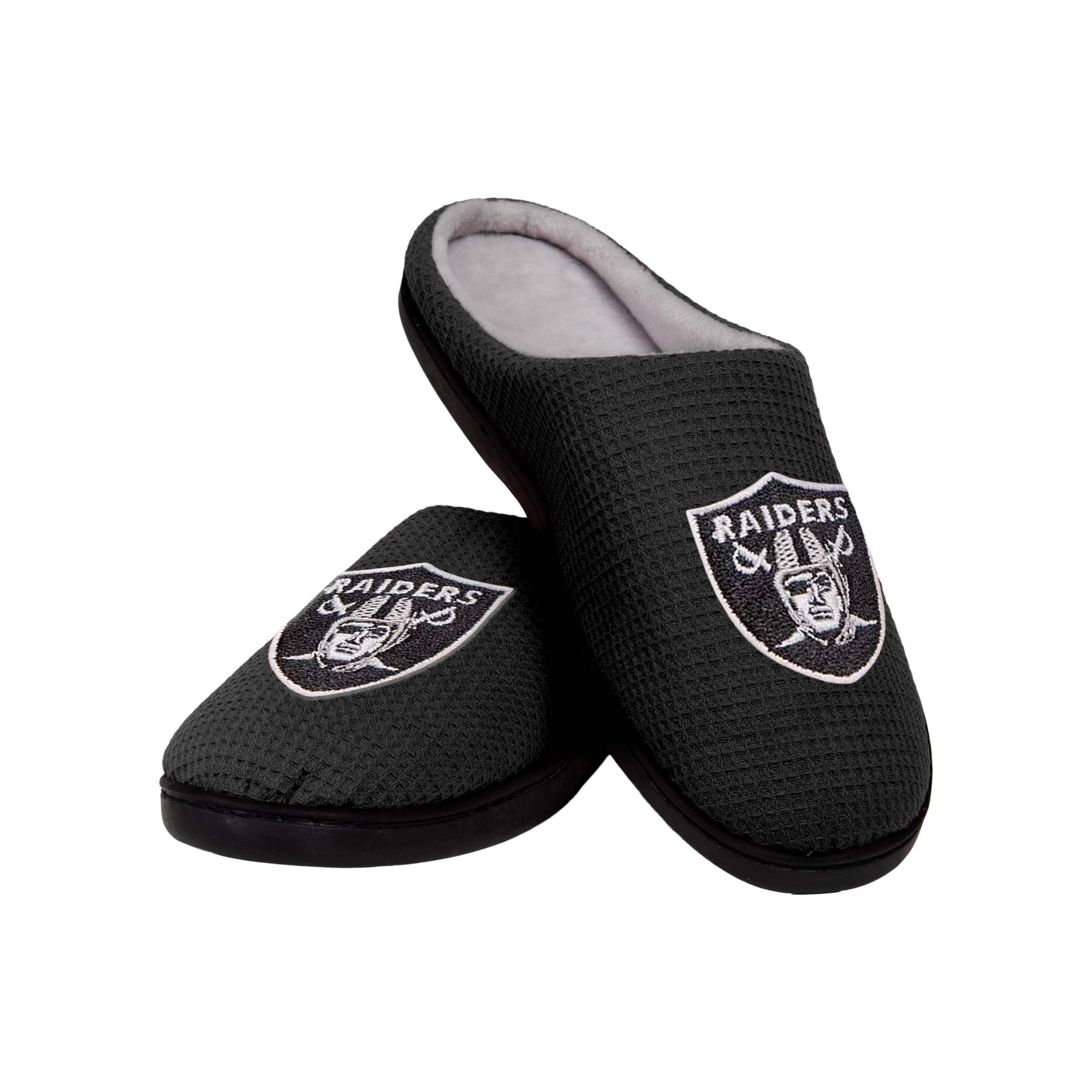 FOCO Men's NFL Team Logo Memory Foam Slide Slippers
