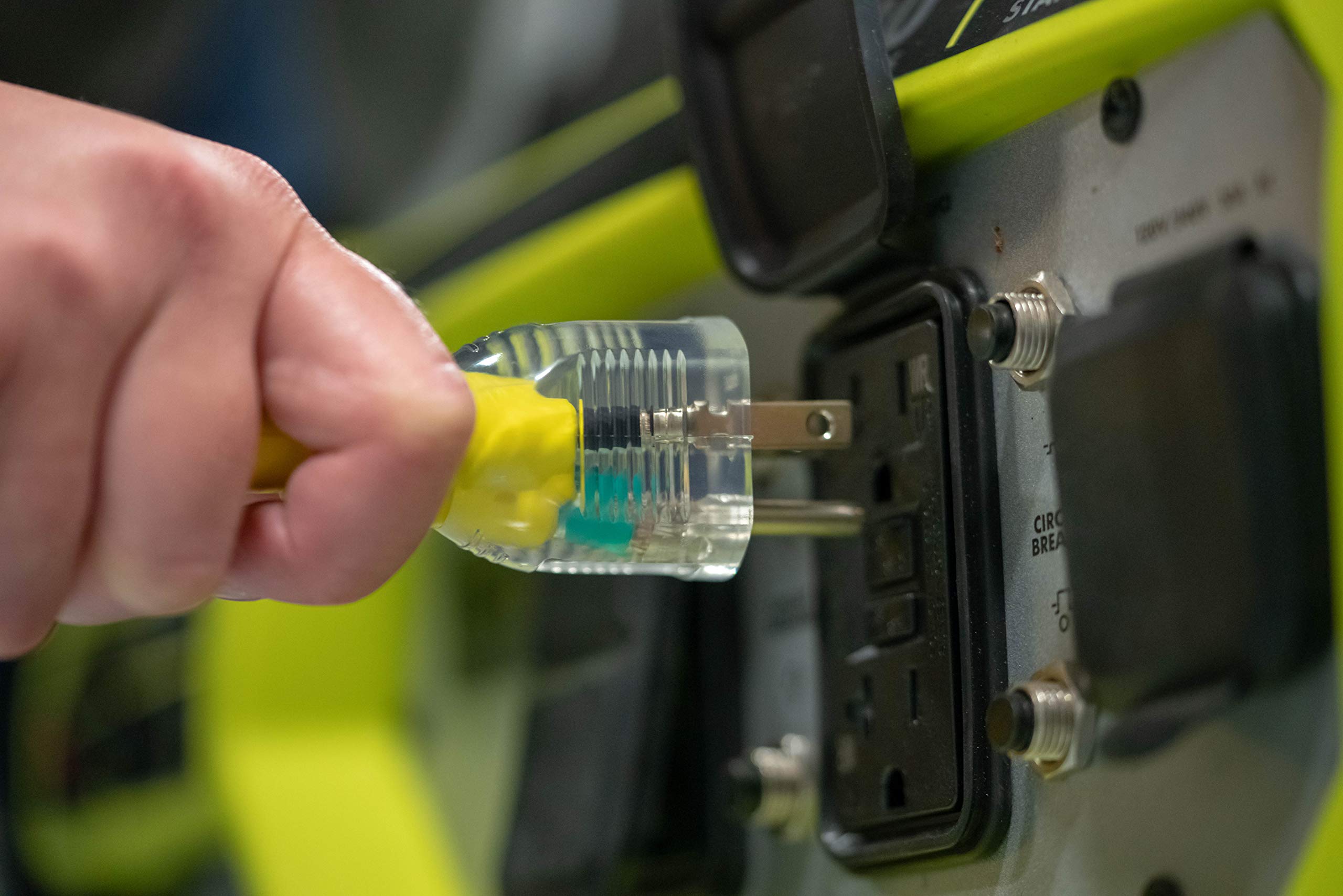 Southwire 02688 10/3 50Foot Vinyl Outdoor Extension Cord with Lighted