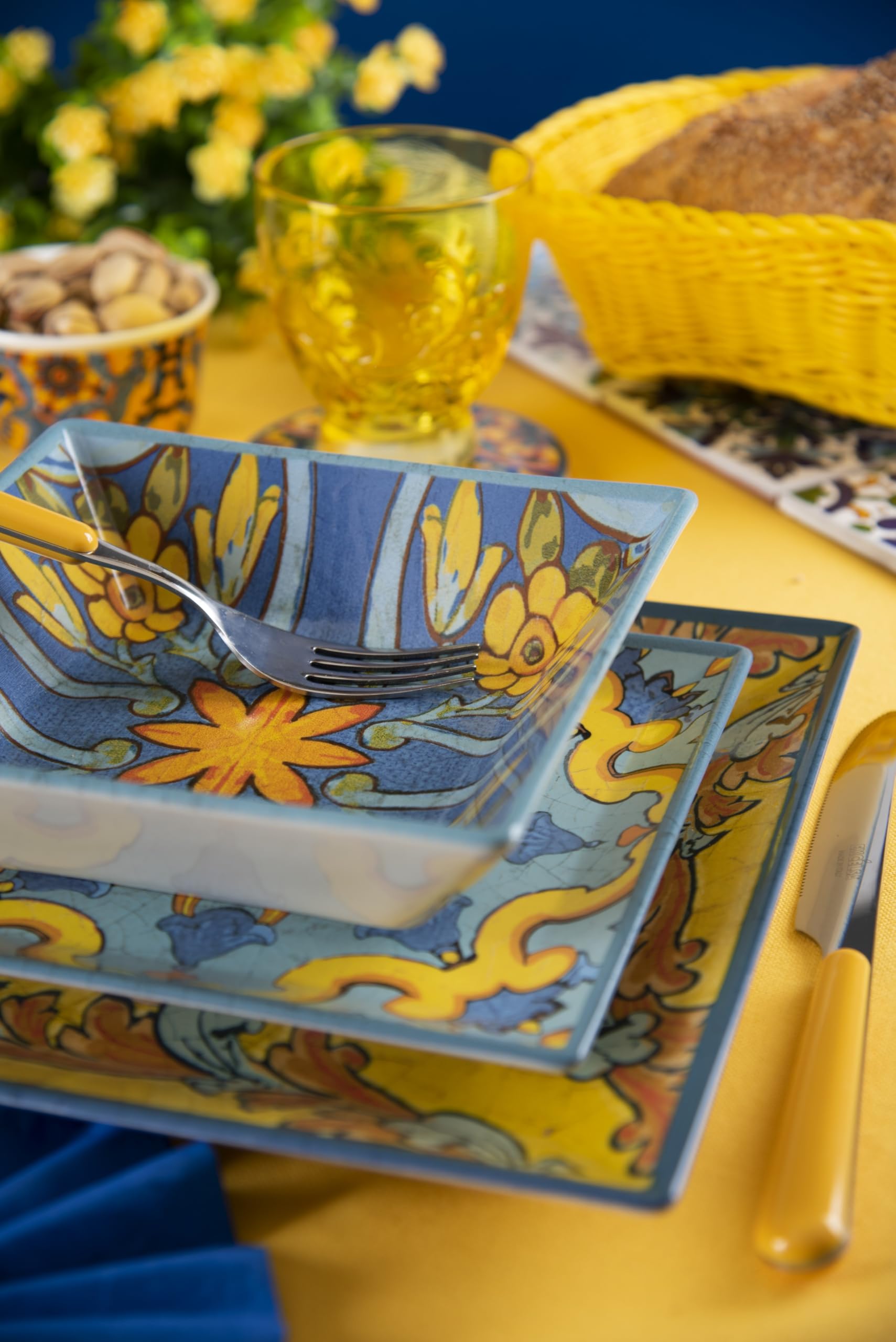 Excelsa Trinacria Lot de 6 assiettes carrées en céramique 24 cm Motif floral jaune