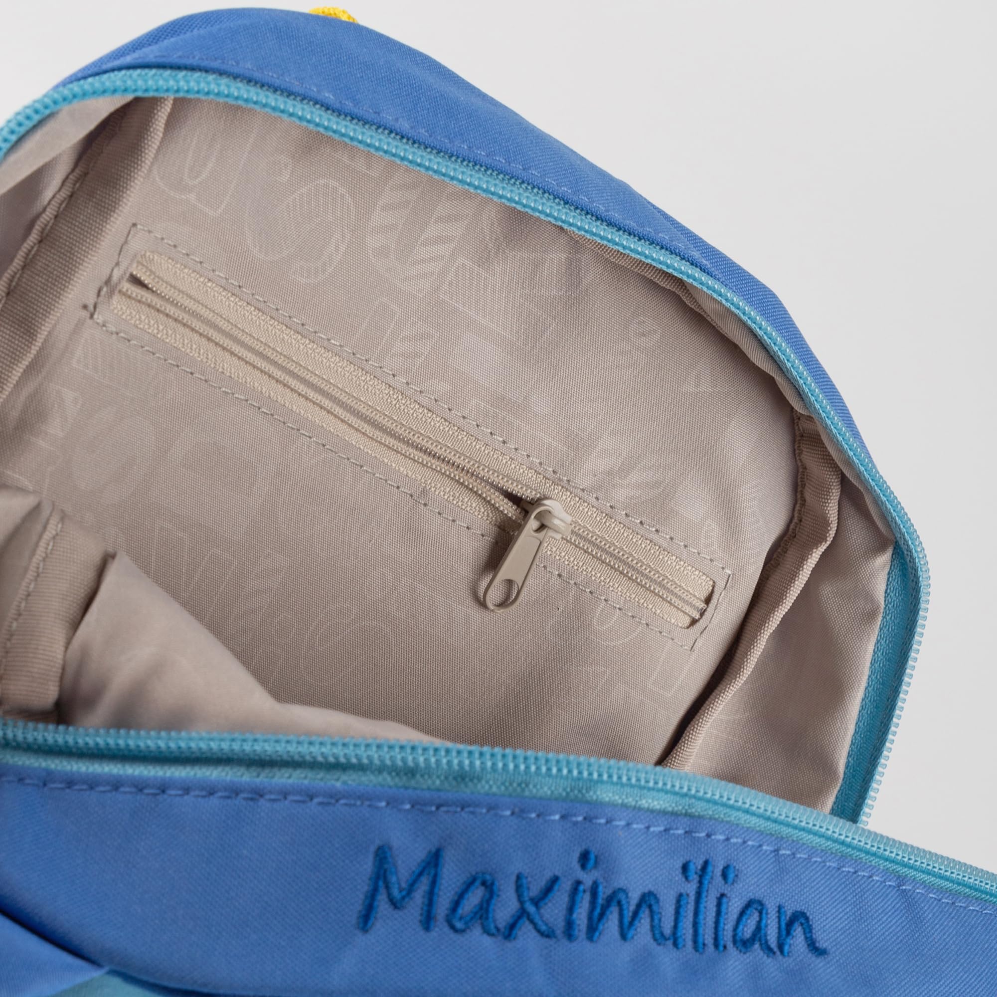 Sigikid Kinderrucksack für Kita und Krippe mit Namens-Stickerei individuelles Geschenk für Jungen und Mädchen ab 2 Jahren