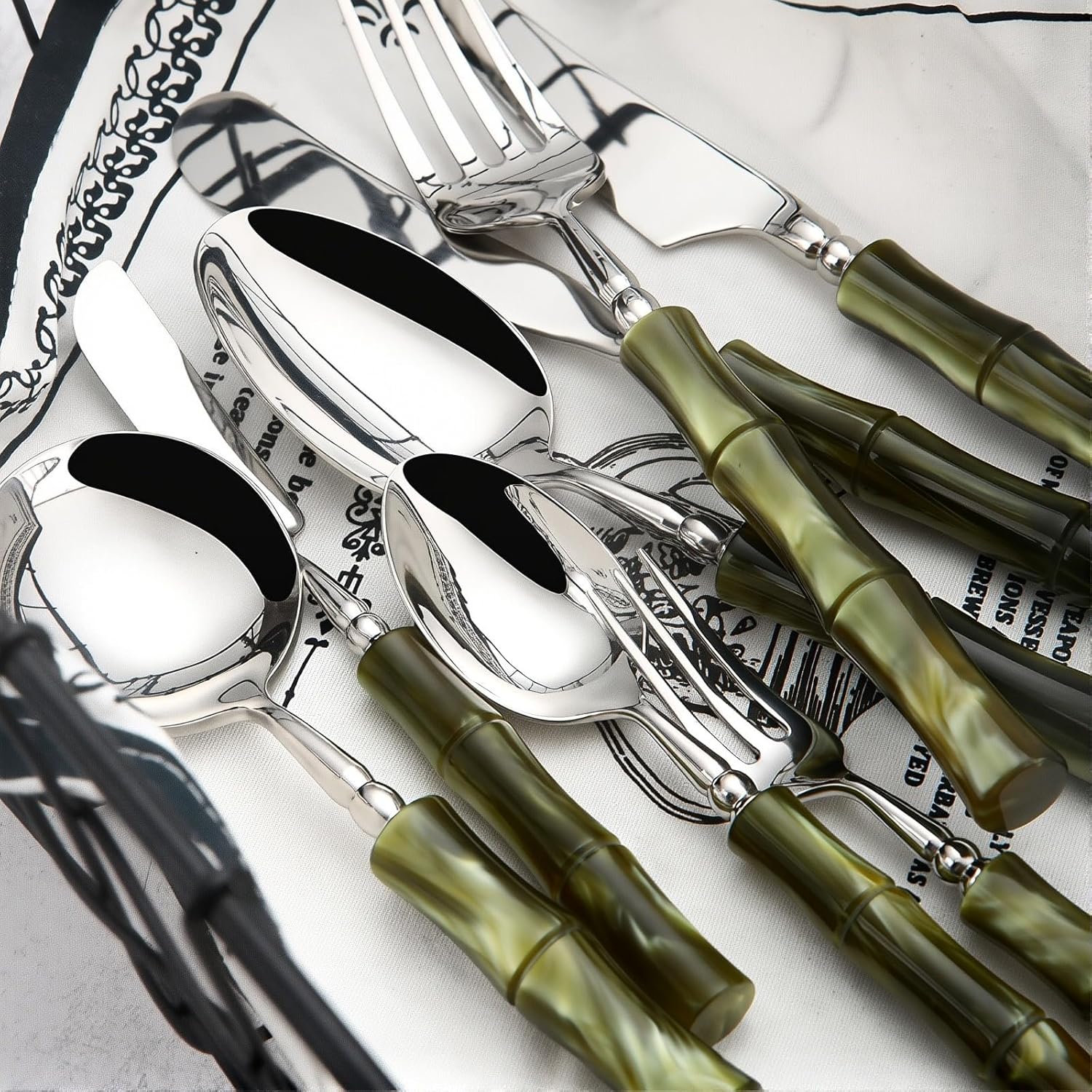 20 Piece Silverware Set Service for 4,Premium Bamboo Acrylic Handle Flatware Set Home Include Fork Knife Spoon Set Package for Christmas and Thanksgiving（Sapphire Blue）