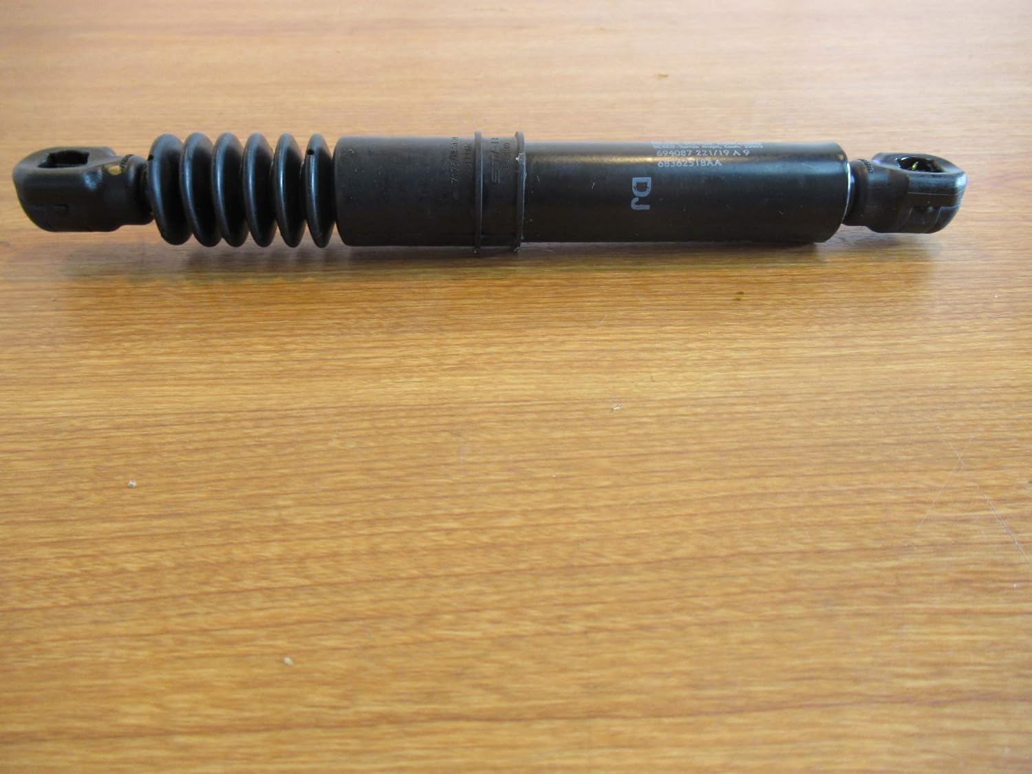 Mopar 2019-2020 Ram 2500 3500 Tailgate Strut Damper New OEM