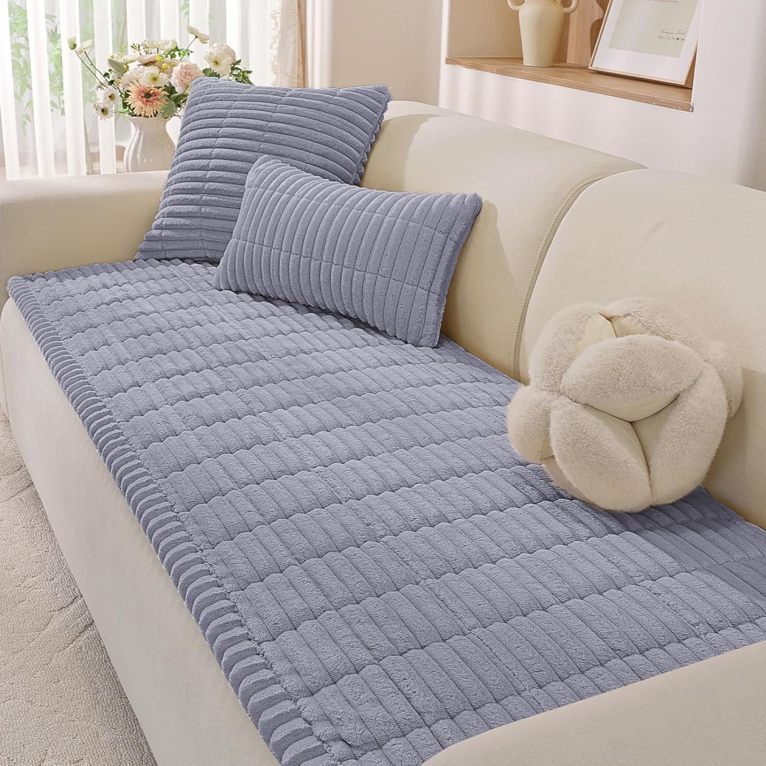 Couch Cover for Dogs Washable, Non-Slip Couch Covers for Sofa,Fuzzy Pet-Friendly Couch Cover for 3 Cushion Couches （Light Gray,27.6" x 59"/70 x 150cm