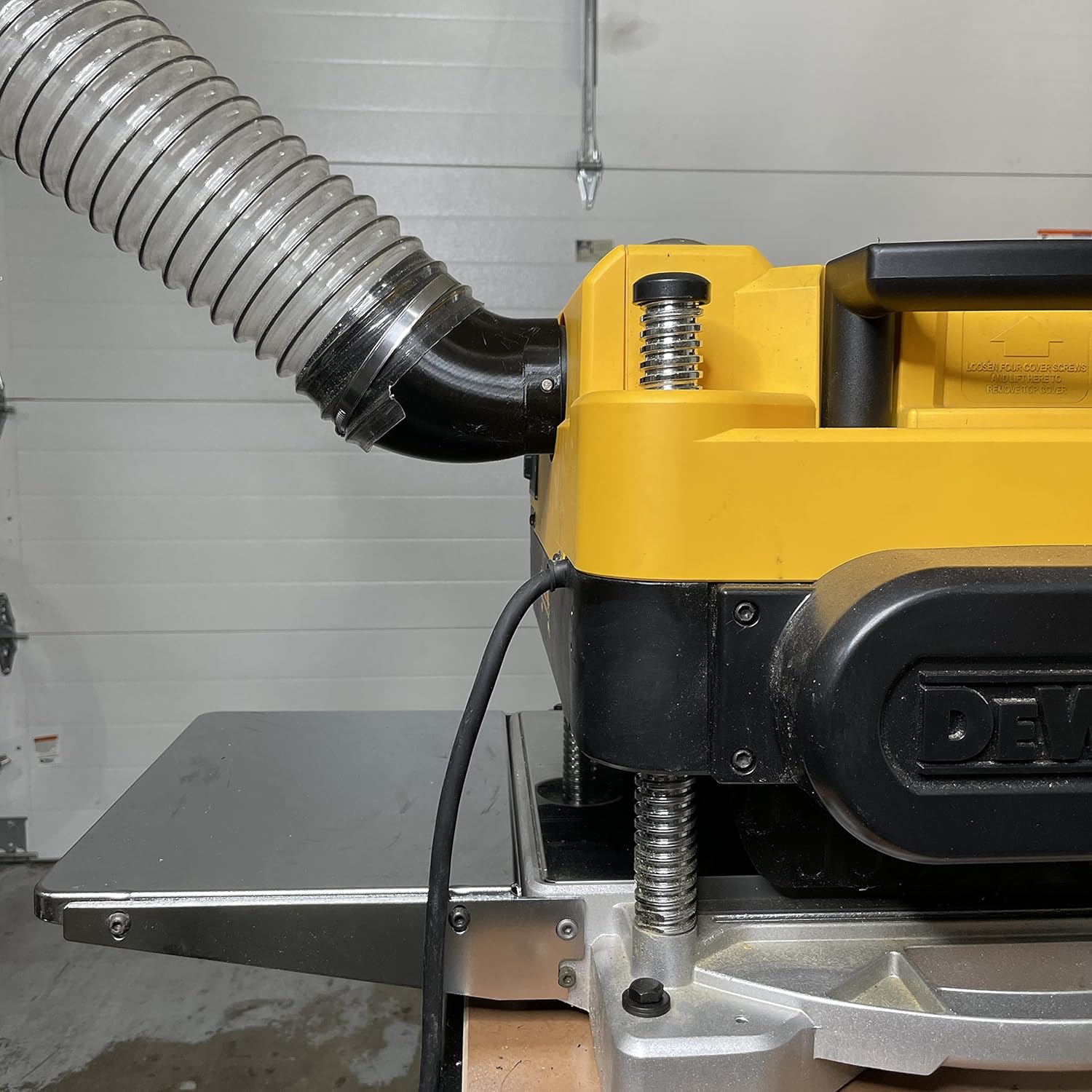 DW735/735X Planer Exhaust Adapter for 4’’ Vacuum Hose Top