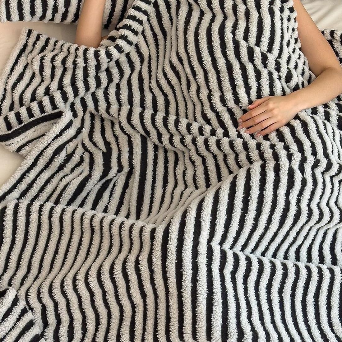 Stripes Throw Blanket for Sofa, Bed, Soft Cosy Blankets for Bed, Warm Double, Twin Size Throws, for All Seasons, Shawl for Audlts,Travel, Office(Gray,180x220cm)