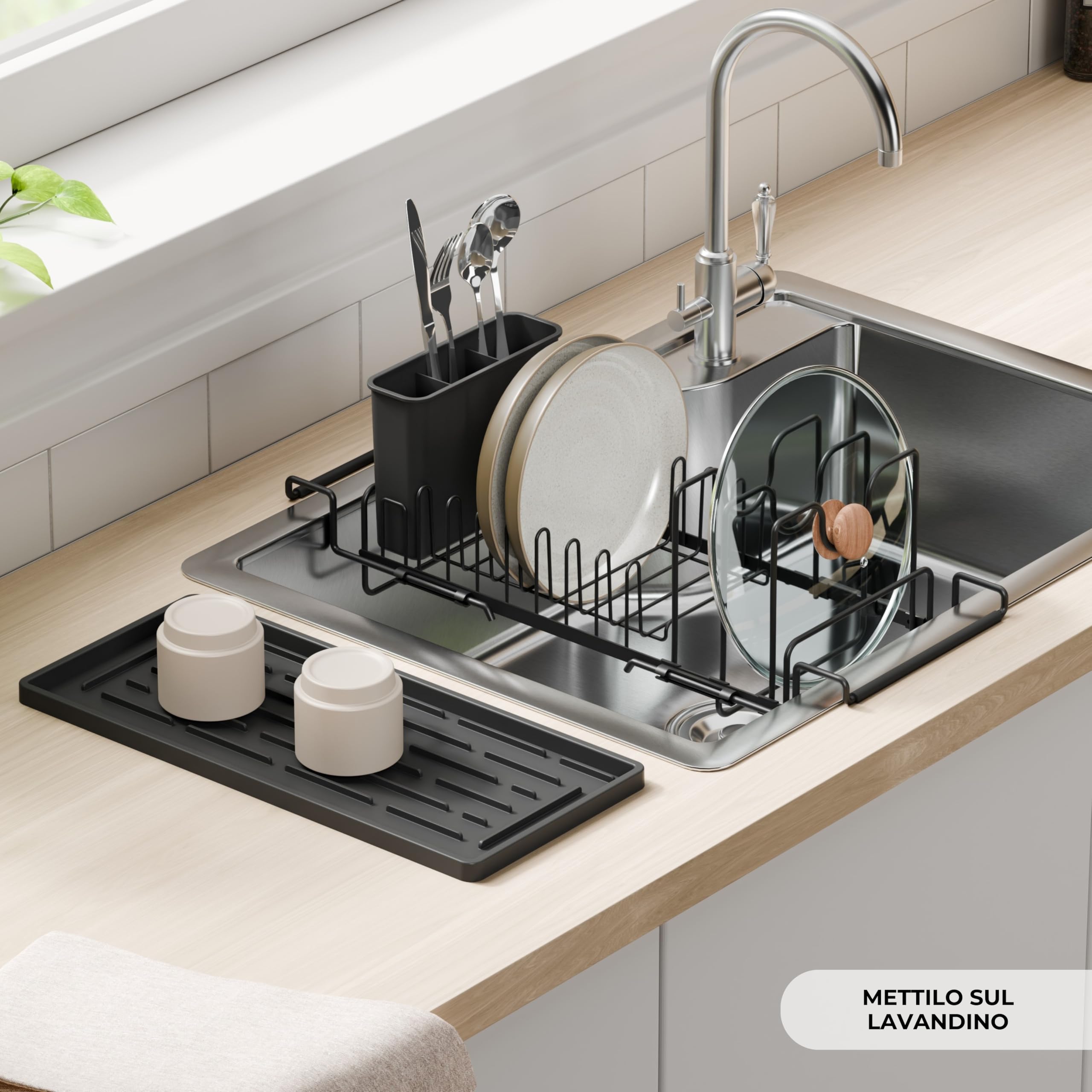 Erreke Scolapiatti Estensibile sopra il Lavello con Tappetino in Silicone Multiuso, Scola Piatti Regolabile in Acciaio Inox, Portaposate, 17,6 x 38-50 cm, Nero | Scolapiatti da tavola. Scolapiatti regolabile in acciaio inox. Porta posate. Guadagno posto