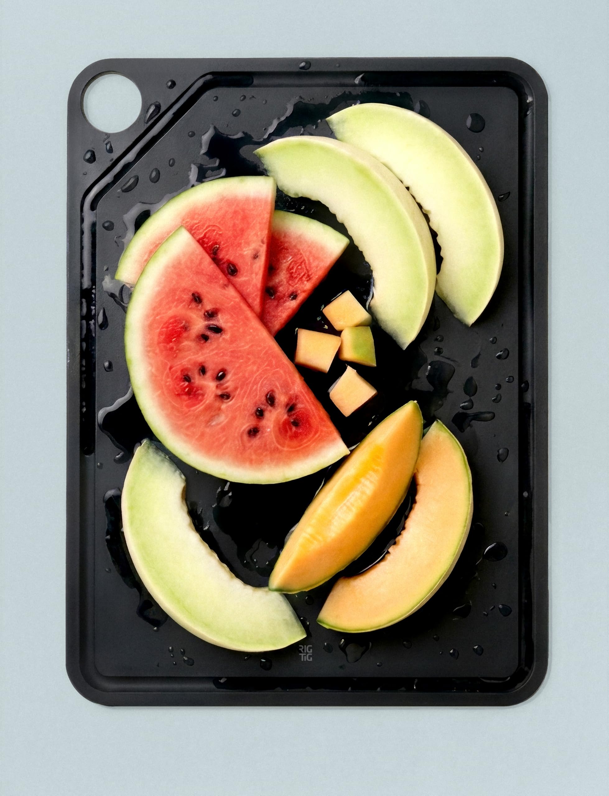 RIG‑TIG CUT‑IT Schneidebrett – Holzfaser aus amerikanischer Kiefer, spülmaschinenfest, frei von Mikroplastik, klingenfreundlich (Schwarz, 39,8 x 29,8 cm)