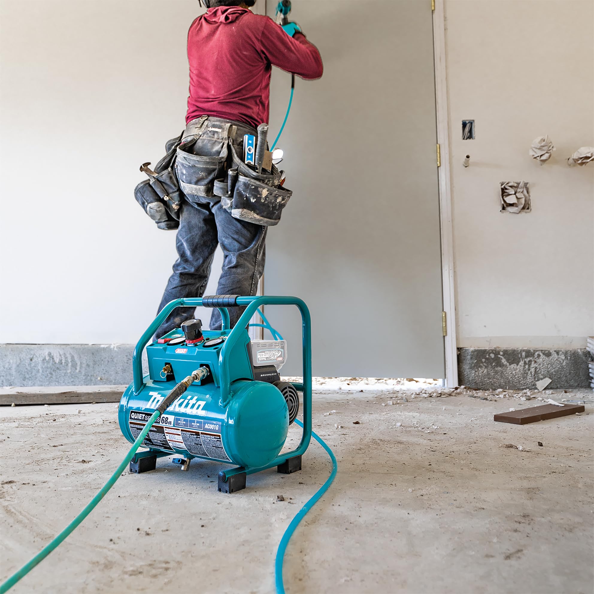 Makita AC001GZ - Compresor de batería (9,3 bar, 40 V, máx. (sin batería, sin cargador)