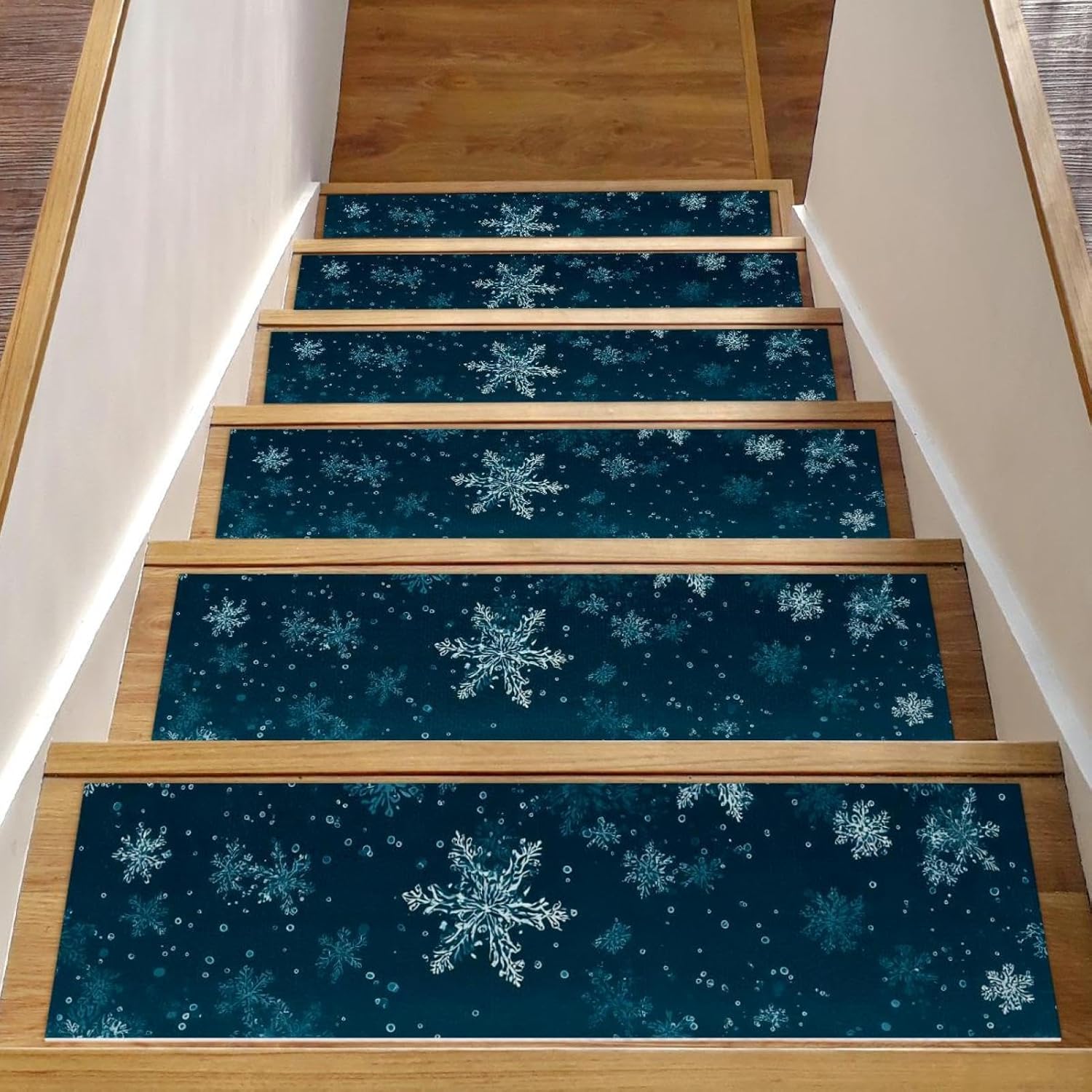 Non Slip Carpet Stair Treads, 15 Pack 8″ X 30″ Machine Washable Stair Mats Indoor Staircase Runners for Wooden Steps, Christmas Snowflakes Snow Nature Scenery