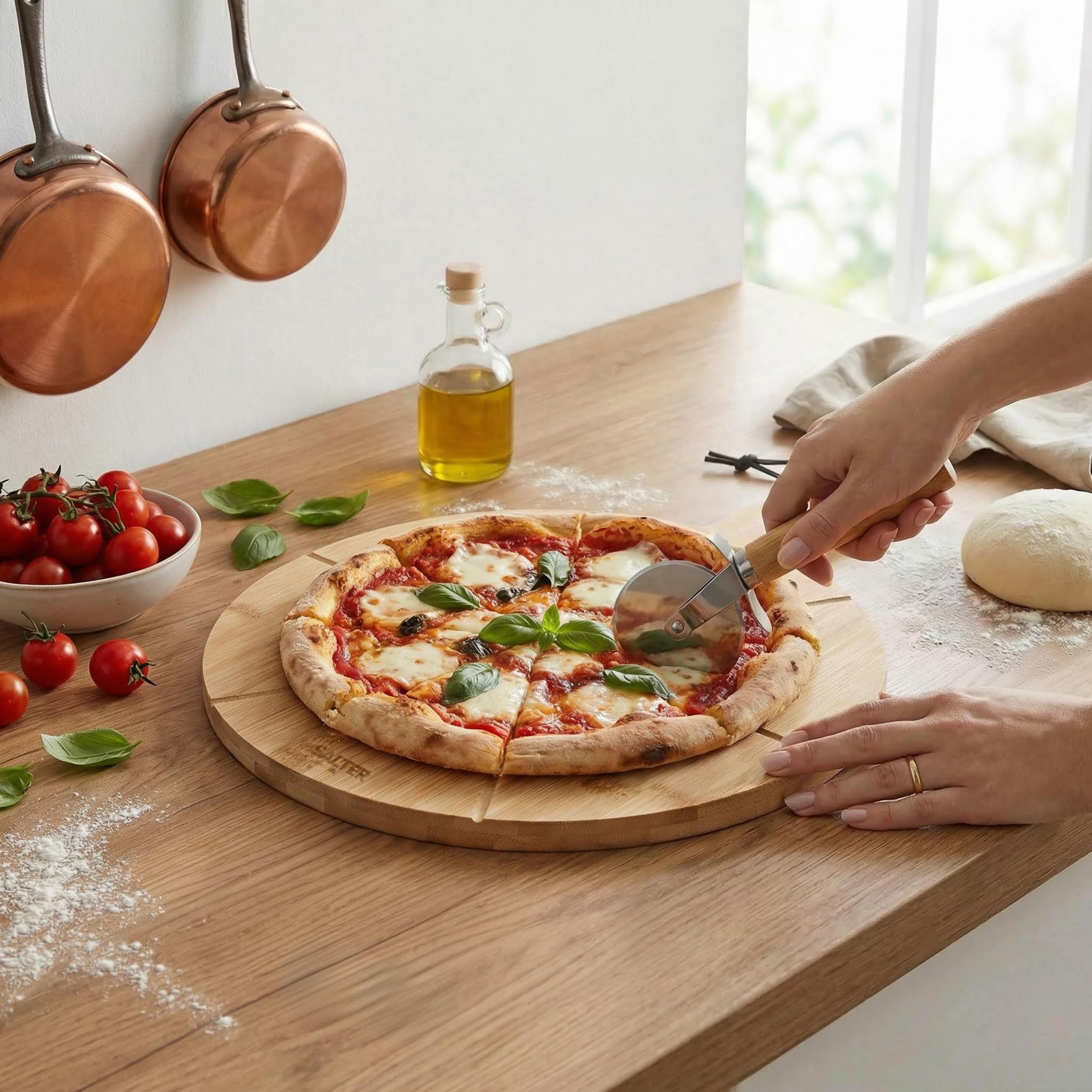 Salter Set tabla de pizza de bambú, redonda 30 cm, FSC®-Certified