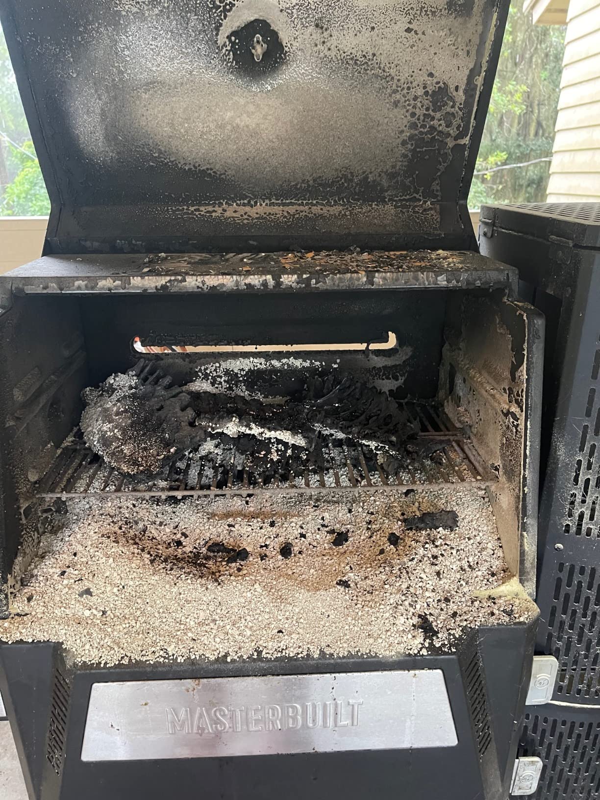 39/mo Finance Masterbuilt Gravity Series 560 Digital Charcoal Grill