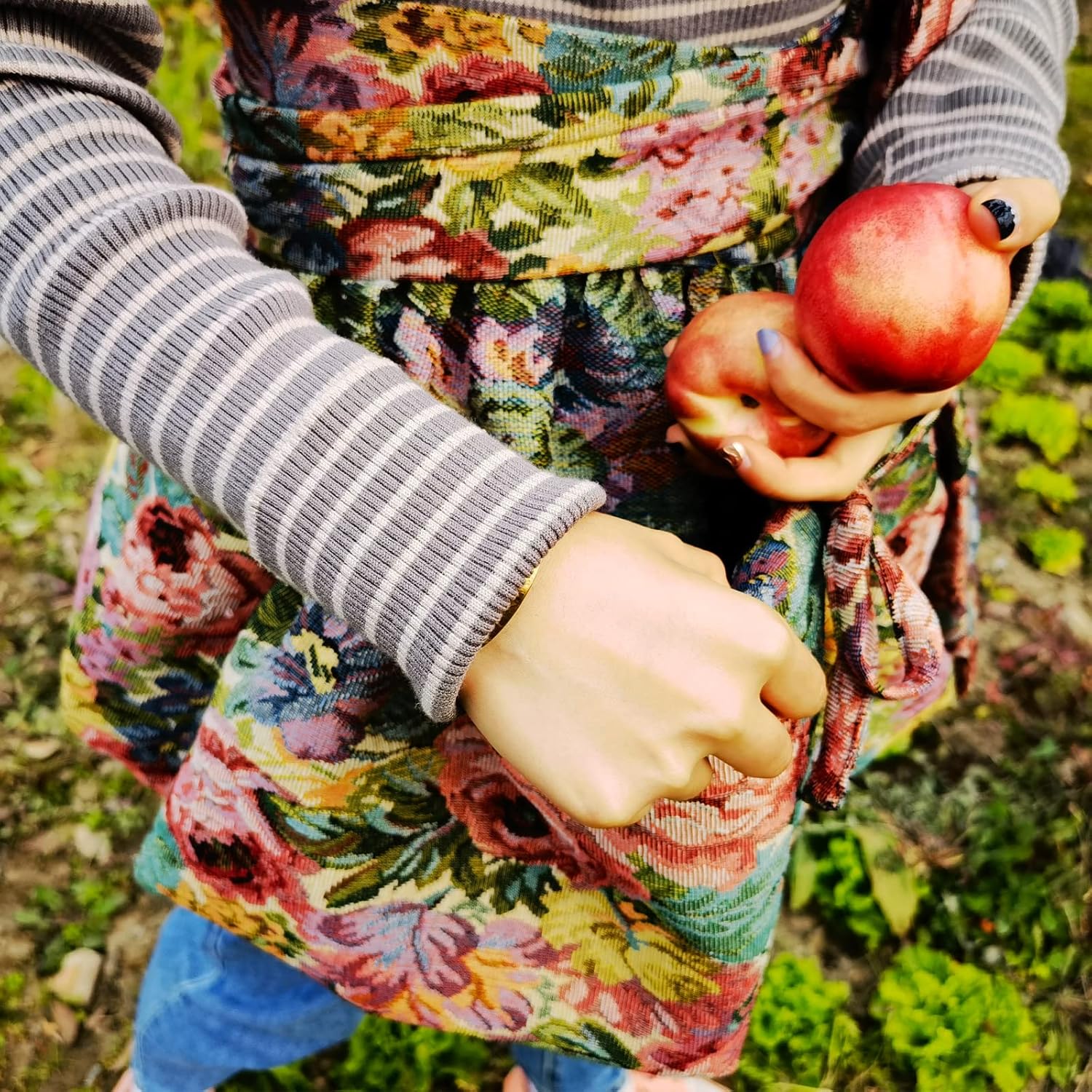 Garden Apron for Woman, Serve Apron Cute, Flora Half Apron with 8 Pockets, Valentines Gift for Mom Wife Girlfriend