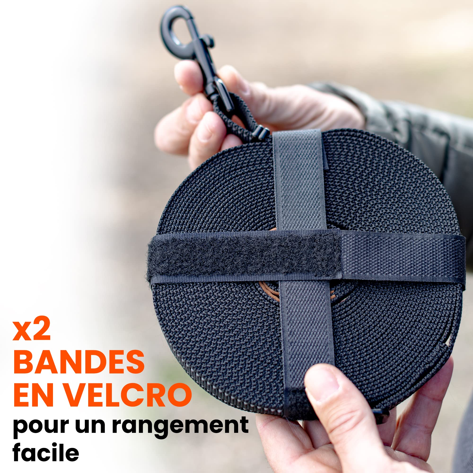 Longe pour Chien 5m / 7m / 10m / 15m / 20m - Laisse de Dressage pour Chiens avec Poignée Rembourrée et Sac de Rangement - Grande Laisse Chien pour Petits, Moyens et Grands Chiens - Noir
