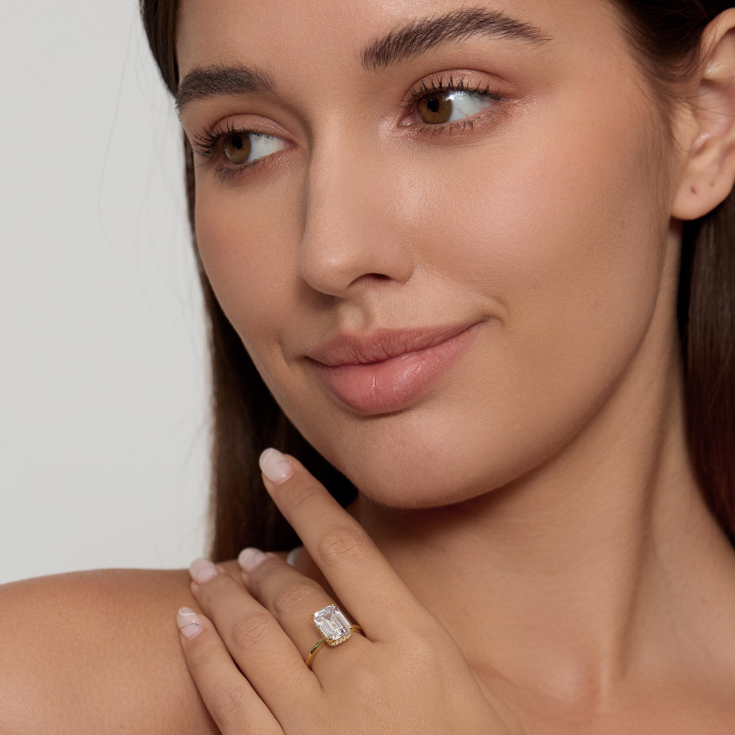 Michooyel Anelli di fidanzamento per le donne Anello di fidanzamento in argento sterling placcato oro 18 carati con zirconi taglio smeraldo da 4 ct Anello di promessa Fede nuziale in argento sterling