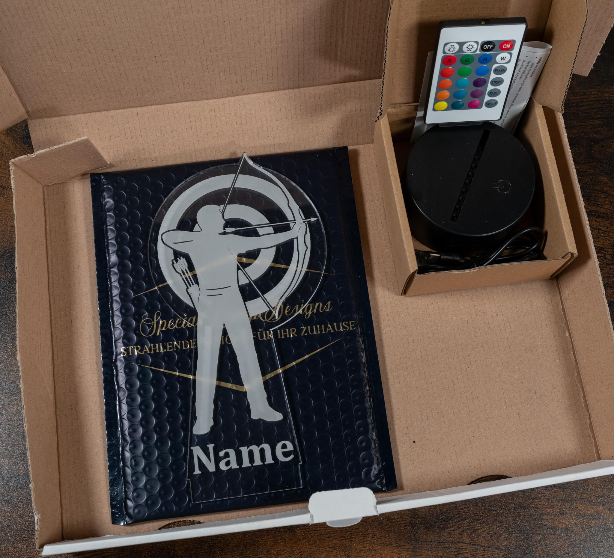 Bogenschütze Lampe personalisiert – LED Nachtlicht mit Name | Geschenk für Männer im Bogensport | Archery Light Deko für Kinderzimmer, Schlafzimmer & Schützenverein