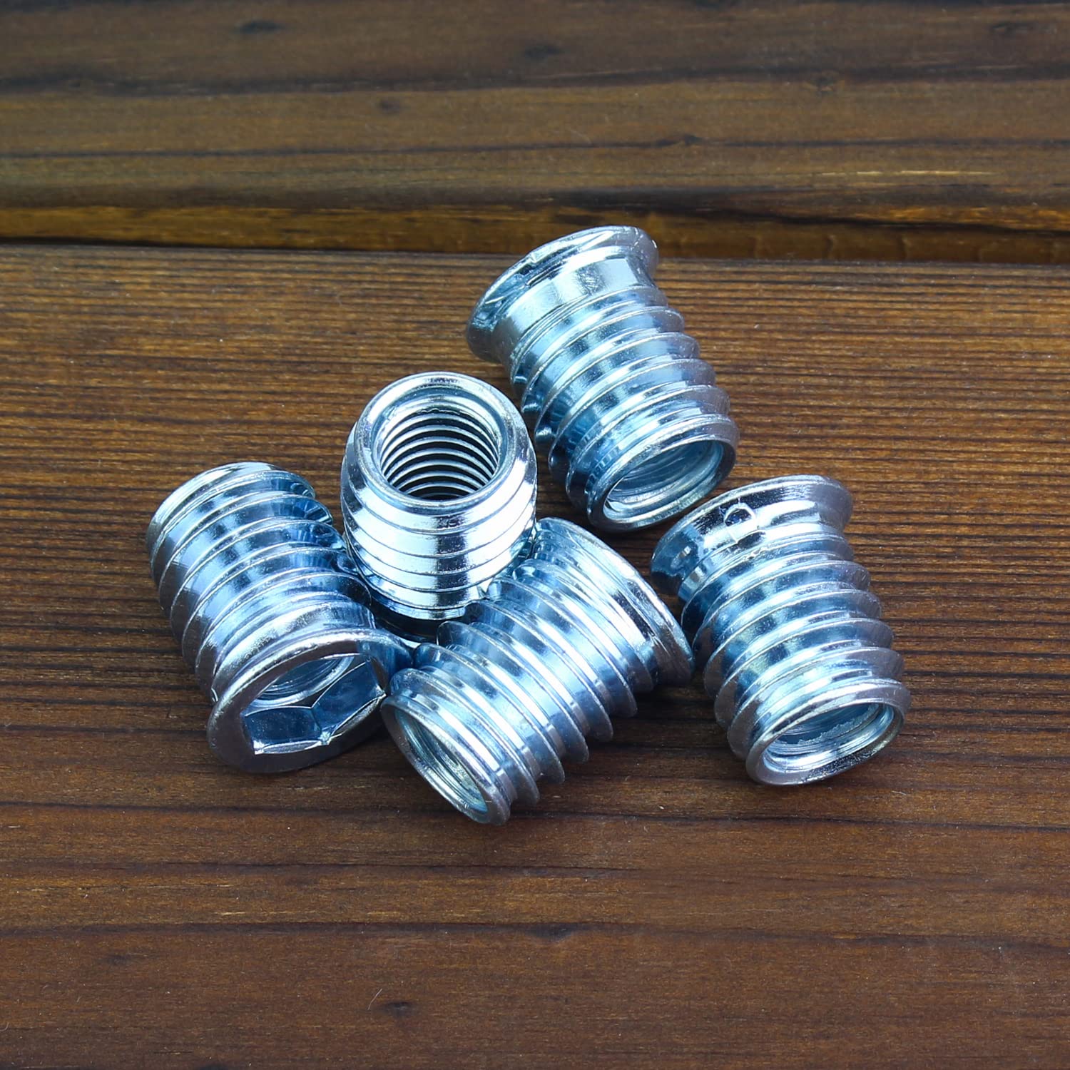 Amazon | HELIFOUNER 20個 3/8インチ-16 x 20mm ねじ込みインサート