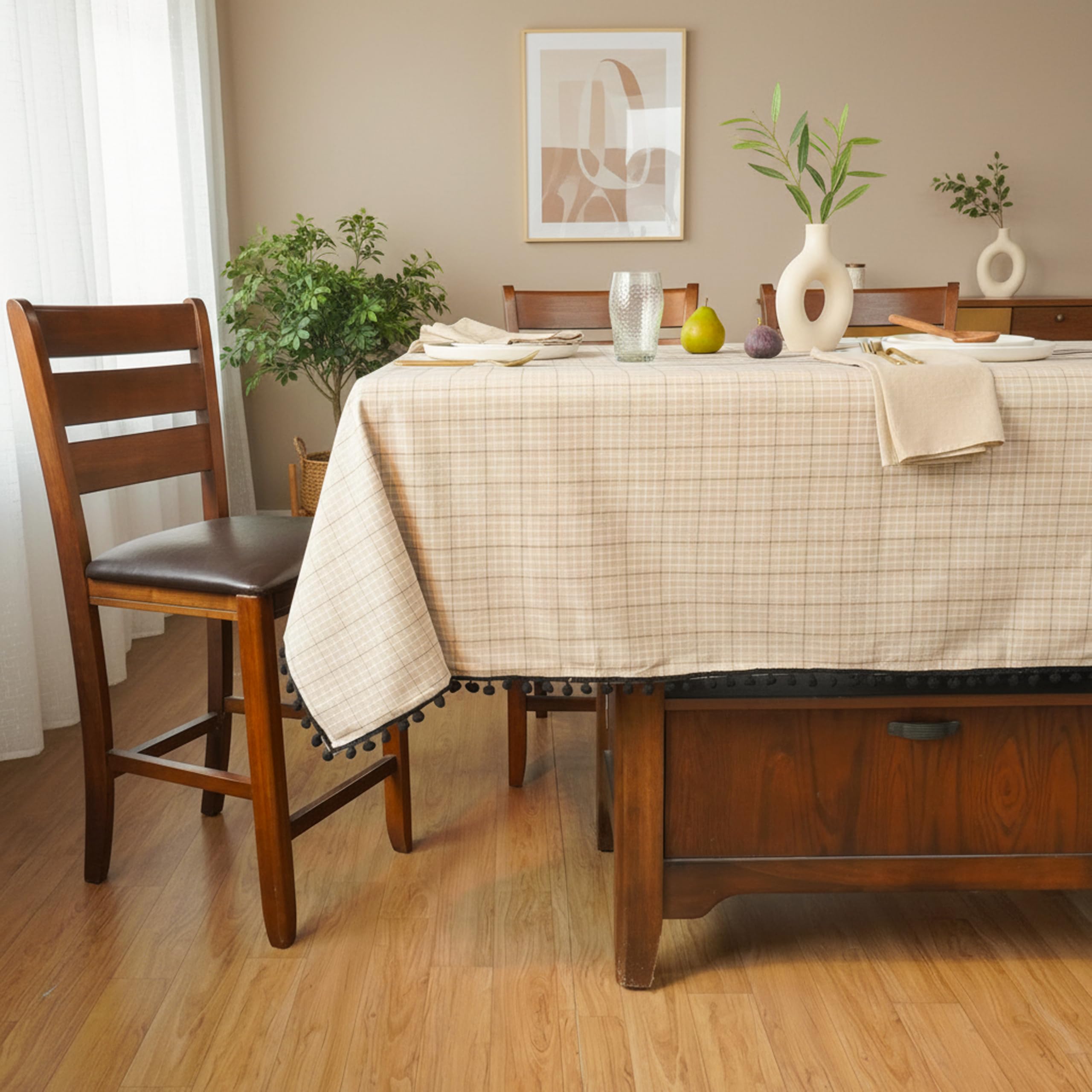 RUSTIQUE LINENS 6 Seater Woven Cotton Tablecloth with Tassels, Grid Pattern Washable Dining Table Cover for Rectangular Tables, 150 x 230 cm, Sand Grid