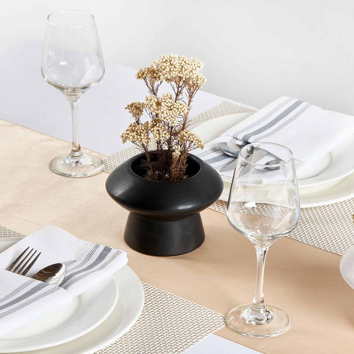 Restaurantware-Table Art Flower Vase, 1 Mushroom Decorative Vase - Minimalist, Modern, Black Ceramic Piece, Use Fresh Or Artificial Flowers, for Kitchen, Home, Living Room, Office, and More