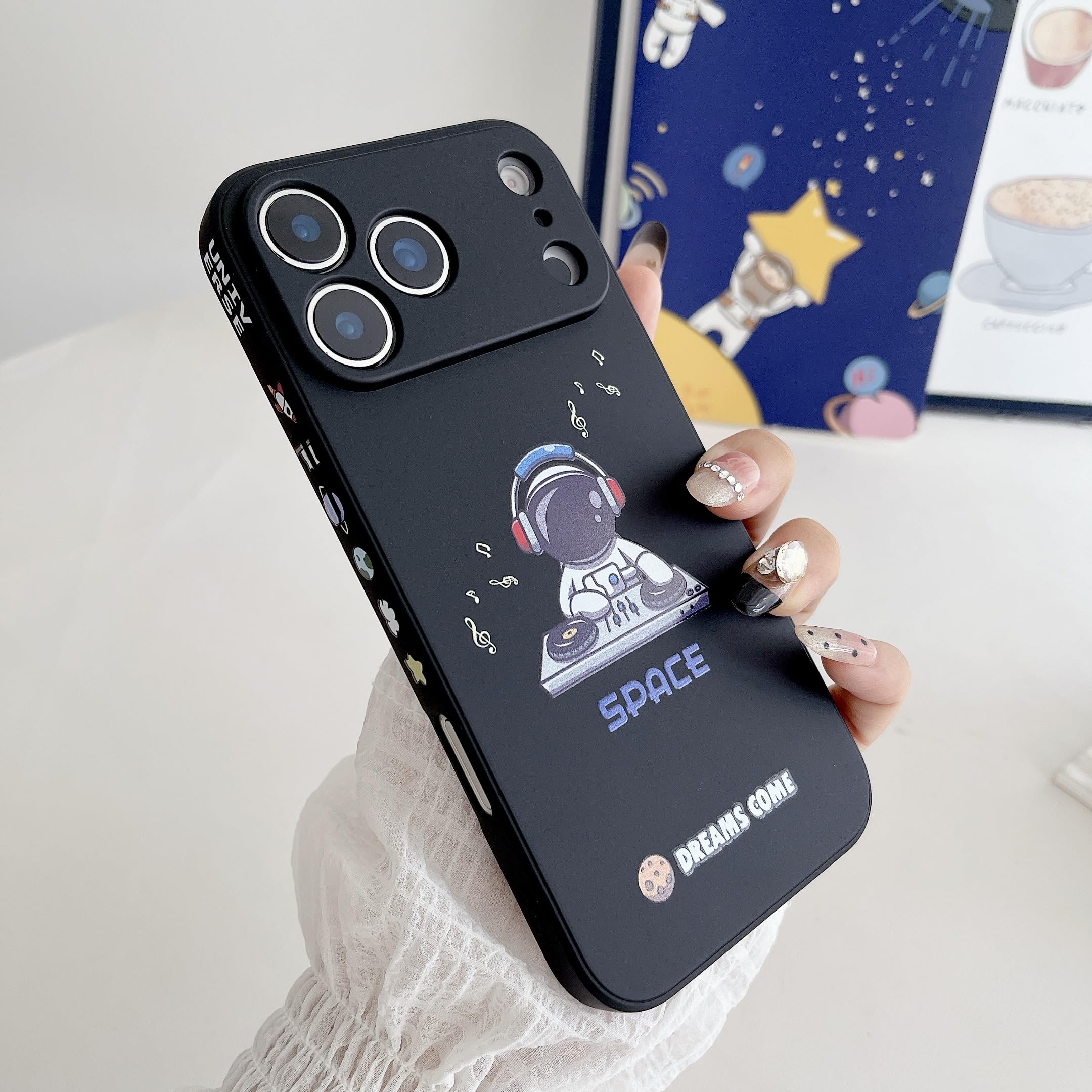 Yonds Queen Funda linda para iPhone 17 Pro Max Motivo astronauta espacio planeta música elegante en TPU flexible protector antideslizante y a prueba de golpes (iPhone 17 Pro Max, música)