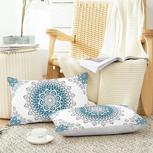 Miniatura 5 de CaliTime Fundas de Almohadas Decorativas Paquete de 2 Cómodo Vellón Mandala Dalia Floral Medallón Estilo Brújula Fundas de Cojines para Sofá Cama
