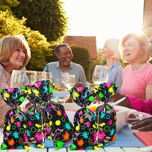 Miniatura 7 de Epakh Paquete de 100 bolsas de caramelos de neón de plástico, coloridas golosinas que brillan en la oscuridad, bolsas de regalo, envoltura de regalo