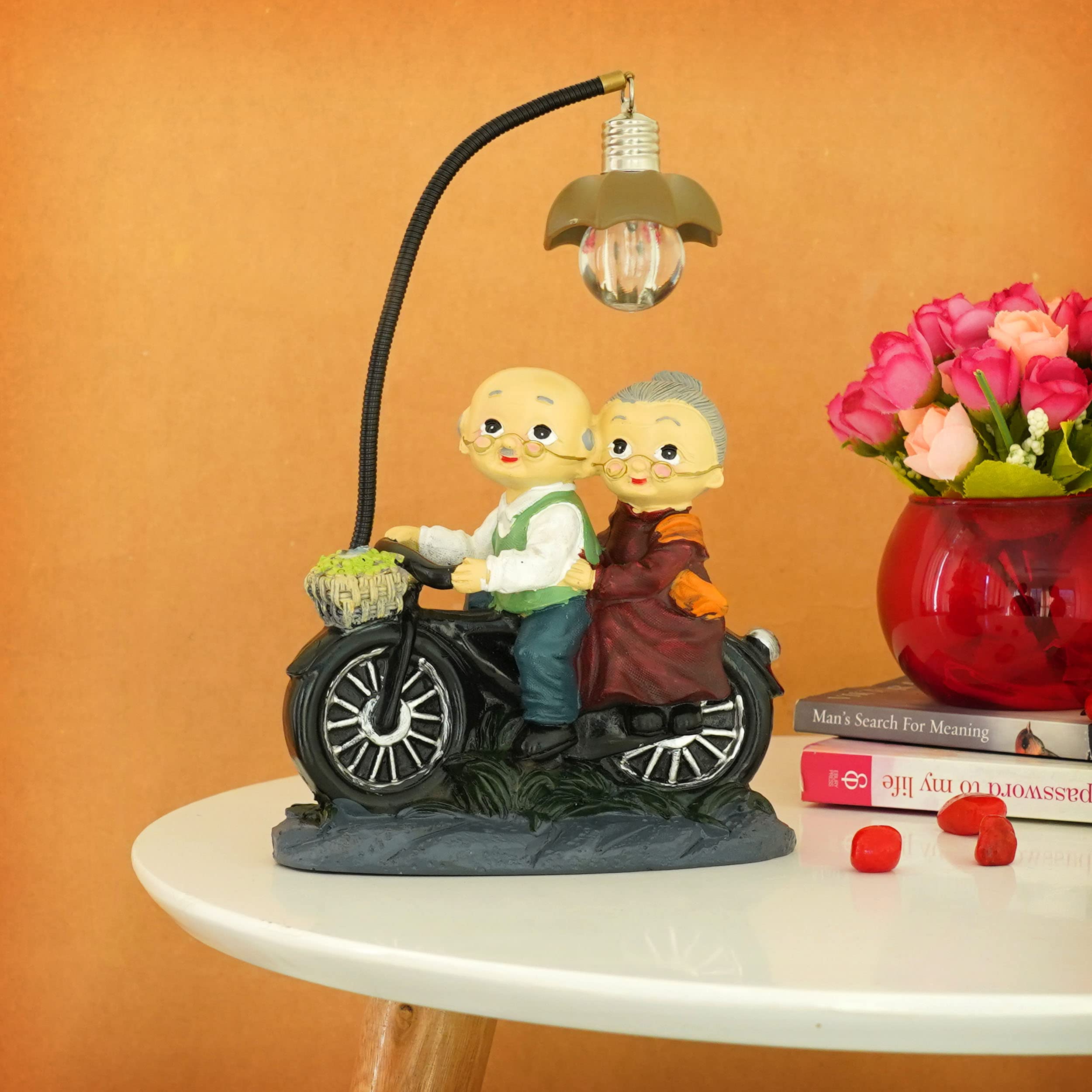 TIED RIBBONS Elderly Couple Figurines for Wedding Anniversary Home Decor (22.8 x 13.9 Cm, Multi) Grandma Grandpa Sculpture - Old Couple Statue Decorative Ornament Romantic Gifts Item