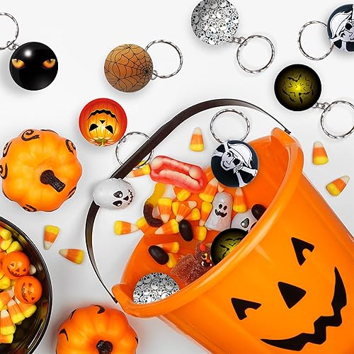 Miniatura 5 de ArtCreativity Surtido de llaveros de Halloween, juego de 36, llaveros de metal en varios diseños, ideales como recuerdos de fiesta de Halloween,