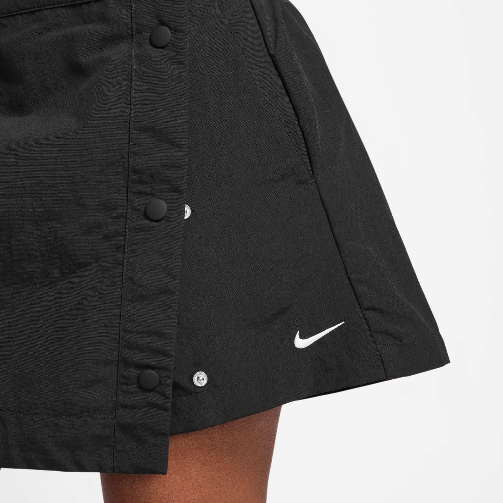Nike Nike Sportswear Essential Skort Aus Webmaterial (Damen) Jupe-Short (Environ 7,5 cm) avec Taille Moyenne en matière tissée pour Femme Femme