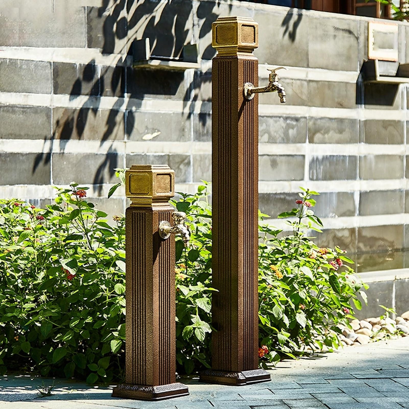 Colonne d'eau de Jardin, Colonne d'eau Verticale carrée avec Robinet en cuivre, Double Robinet extérieur résistant au Gel, pour terrasse et Jardin(Brass C,110CM/43.3IN)