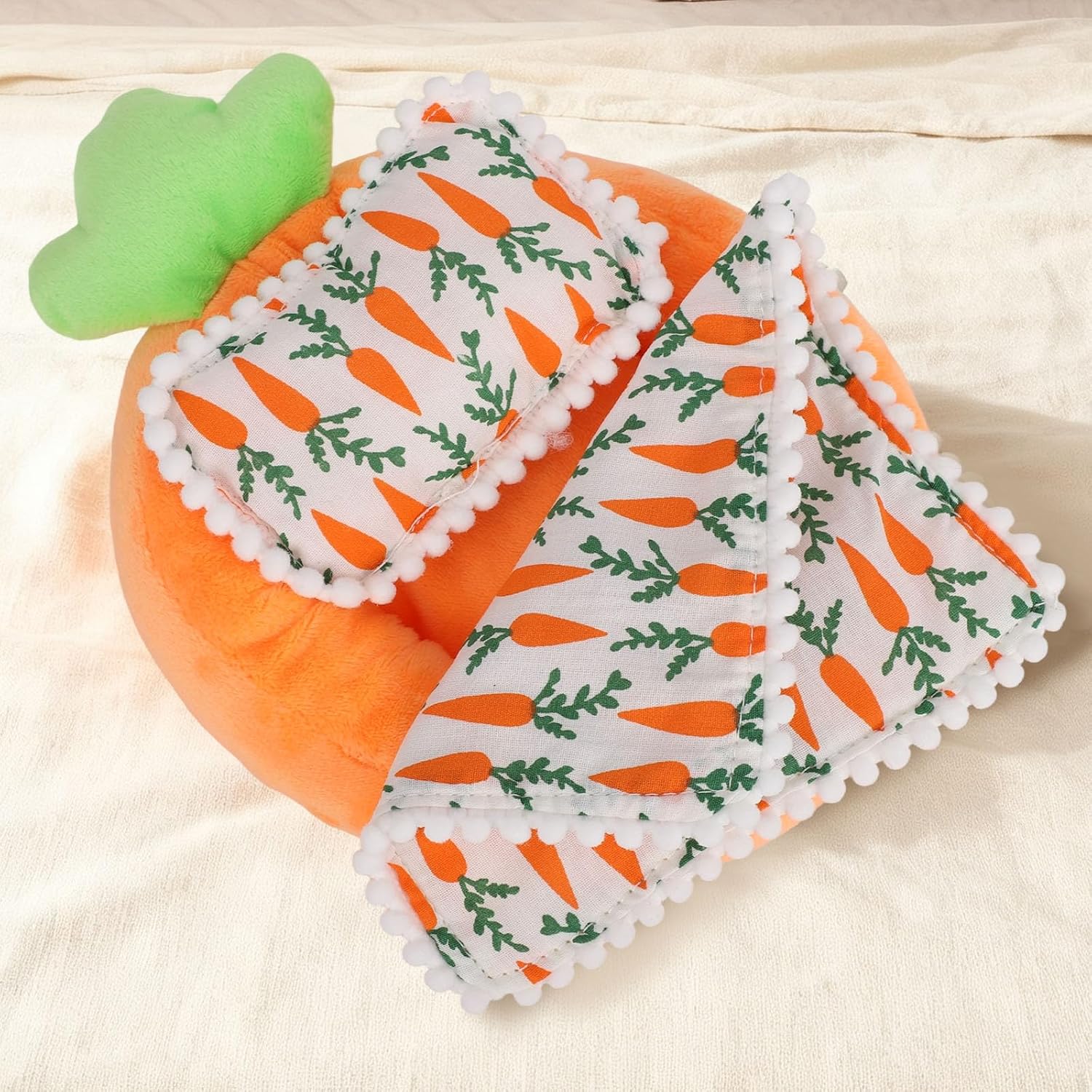 Mini Bed Sofa for 17cm/6.69in Doll, Cute Small Crib Bed Doll Quilt and Pillow Soft Furniture Bedroom Accessory Collectors Toy DIY Decoration Display Gifts(Orange Carrot)