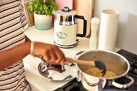 Russell Hobbs 1.7L Retro Vízforraló Krém-Inox Gyors Forrásítás Hőmérsékleti Kijelzővel 8
