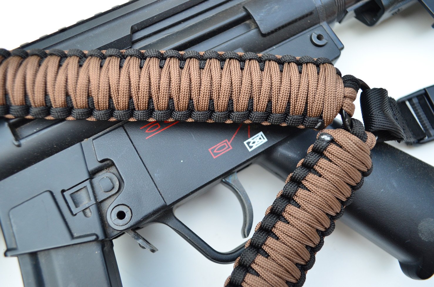 Tactical 550 Paracord Single Point Rifle Sling - Quick Detach Black For AR & Firearms