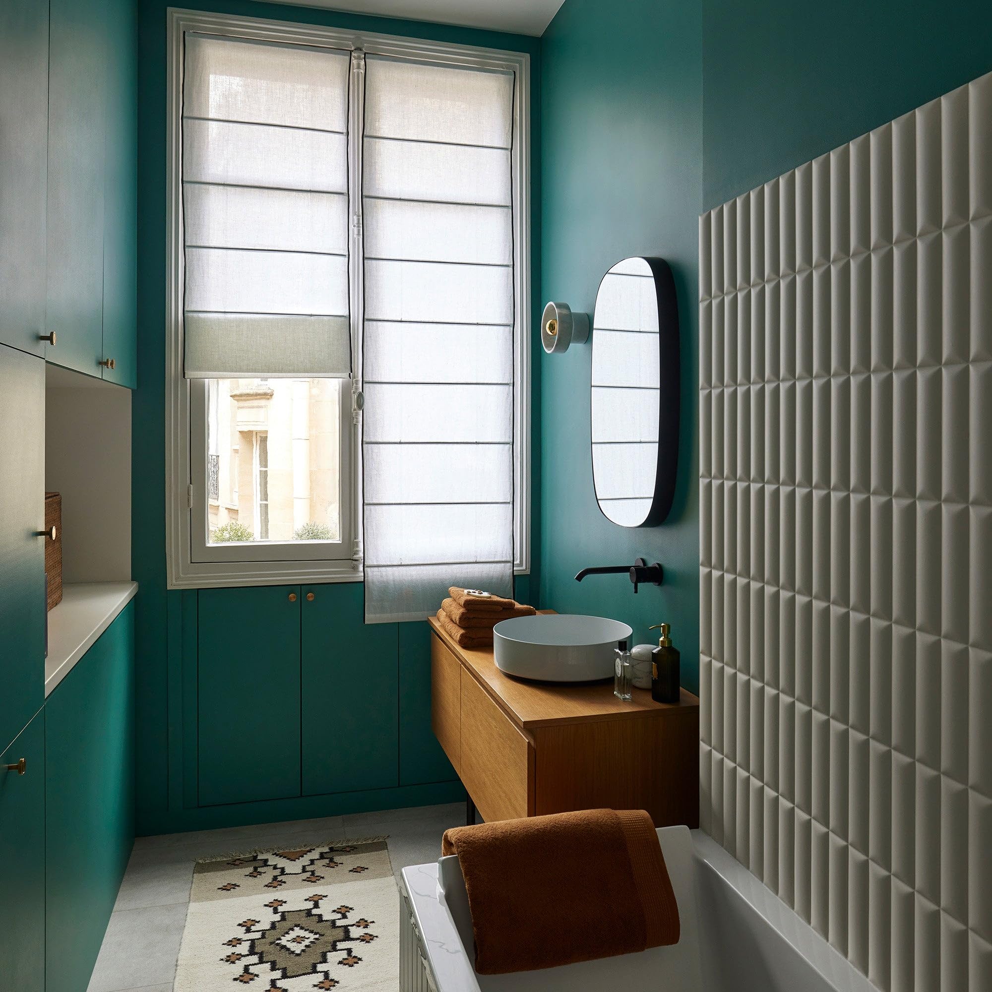 MADURA - Store Bateau Carlina Décoration pour Maison Salon Chambre Canapé - Idée Cadeau Lin lavé légèrement froissé Blanc Pur et Bourdon Noir 45x220 cm