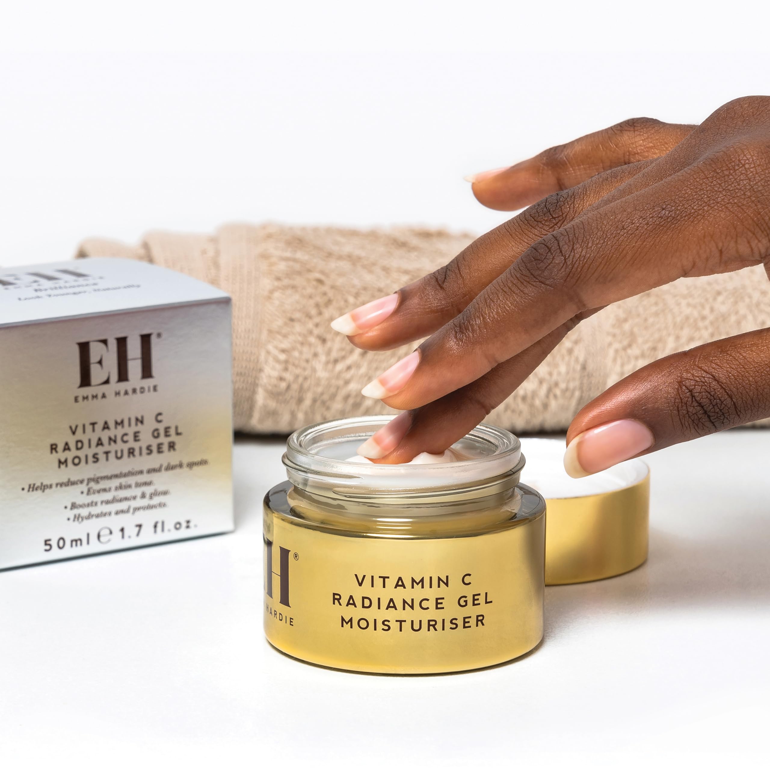 Emma Hardie 50ml Vitamin C Radiance Gel Moisturiser, Reduces Pigmentation and Increases Brightness, Helps to Even Out - Image 2