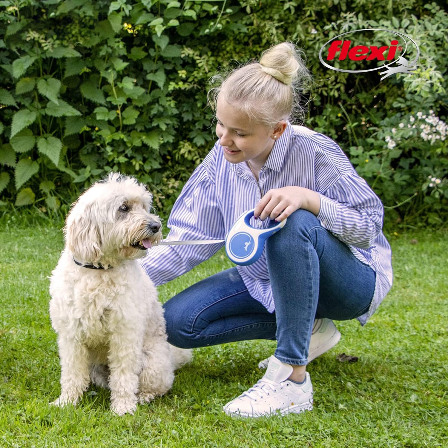 FLEXI New Comfort Tape Retractable Dog Leashes for Medium Dogs Upto 55 lbs. – 16 ft., Blue | Tangle Free Pet Walking Leash with One-Handed Brake, Pause, Lock|German Quality Product