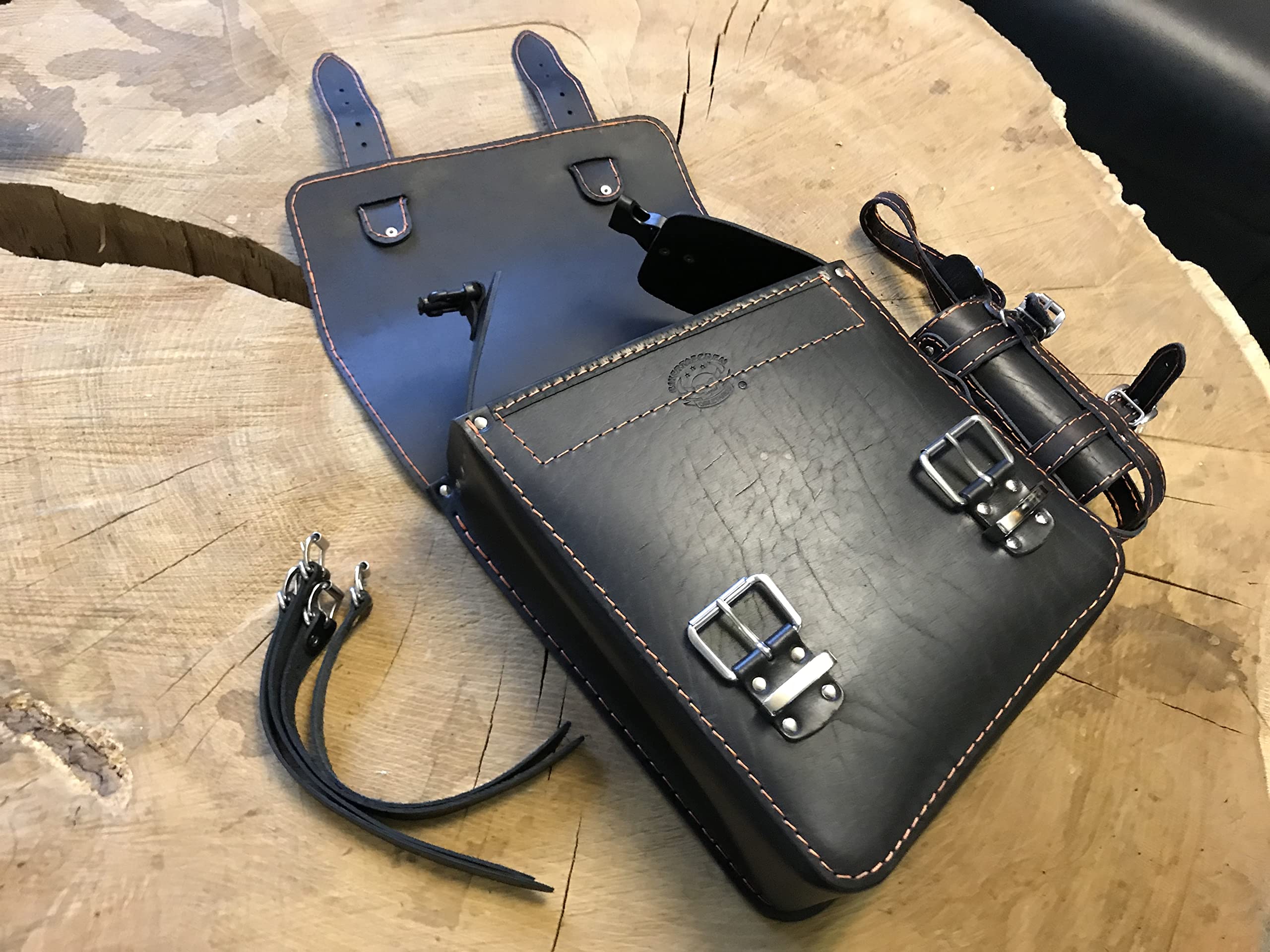Tasca laterale Hulk nero e arancione compatibile con Harley Davidson Softail Heritage Breakout Fat Bob Street Bob telaio a stella pelle borsa posteriore