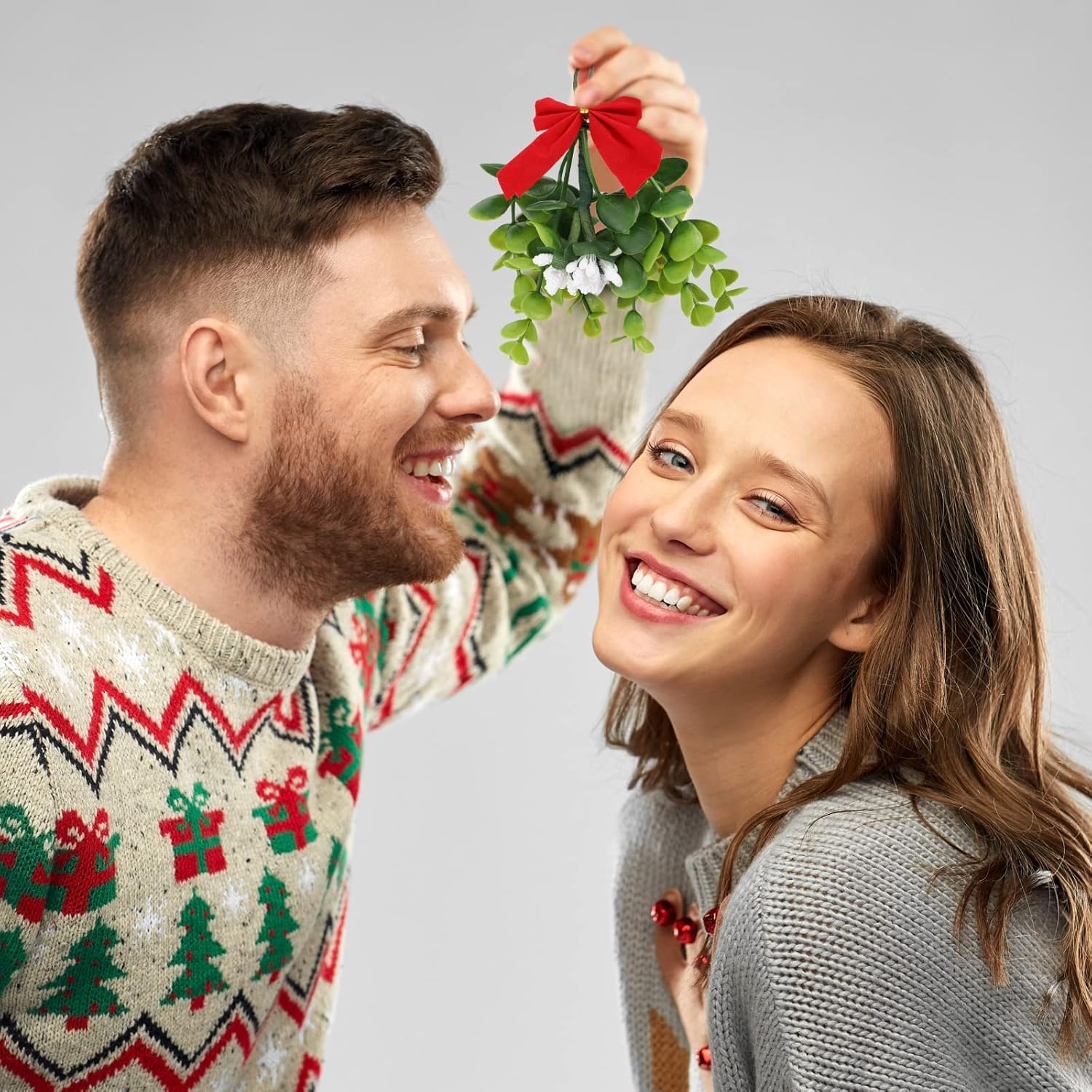 Christmas Mistletoe Ornaments Bouquet Artificial Mistletoe Branches Decor Floral Pick Hanging Decorative for Home Christmas Handmade Party Decorations (6 Pieces)