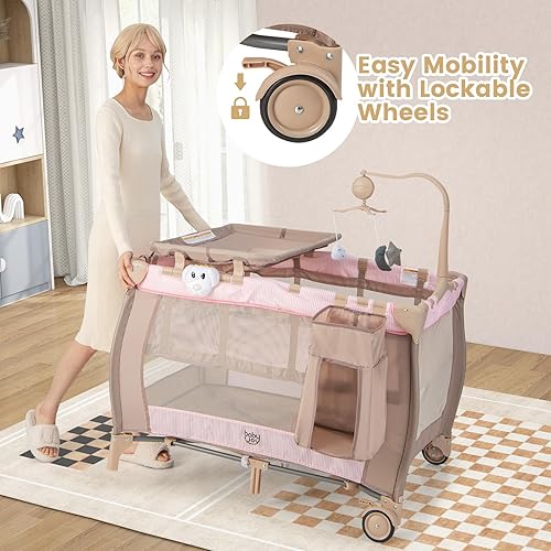Miniatura 5 de Costzon 3 en 1 Rosa Pack and Play con Moisés, Corralito Portátil para Bebé con Mesa Cambiadora, Caja de Música, Juguetes Giratorios, Ruedas/Freno,