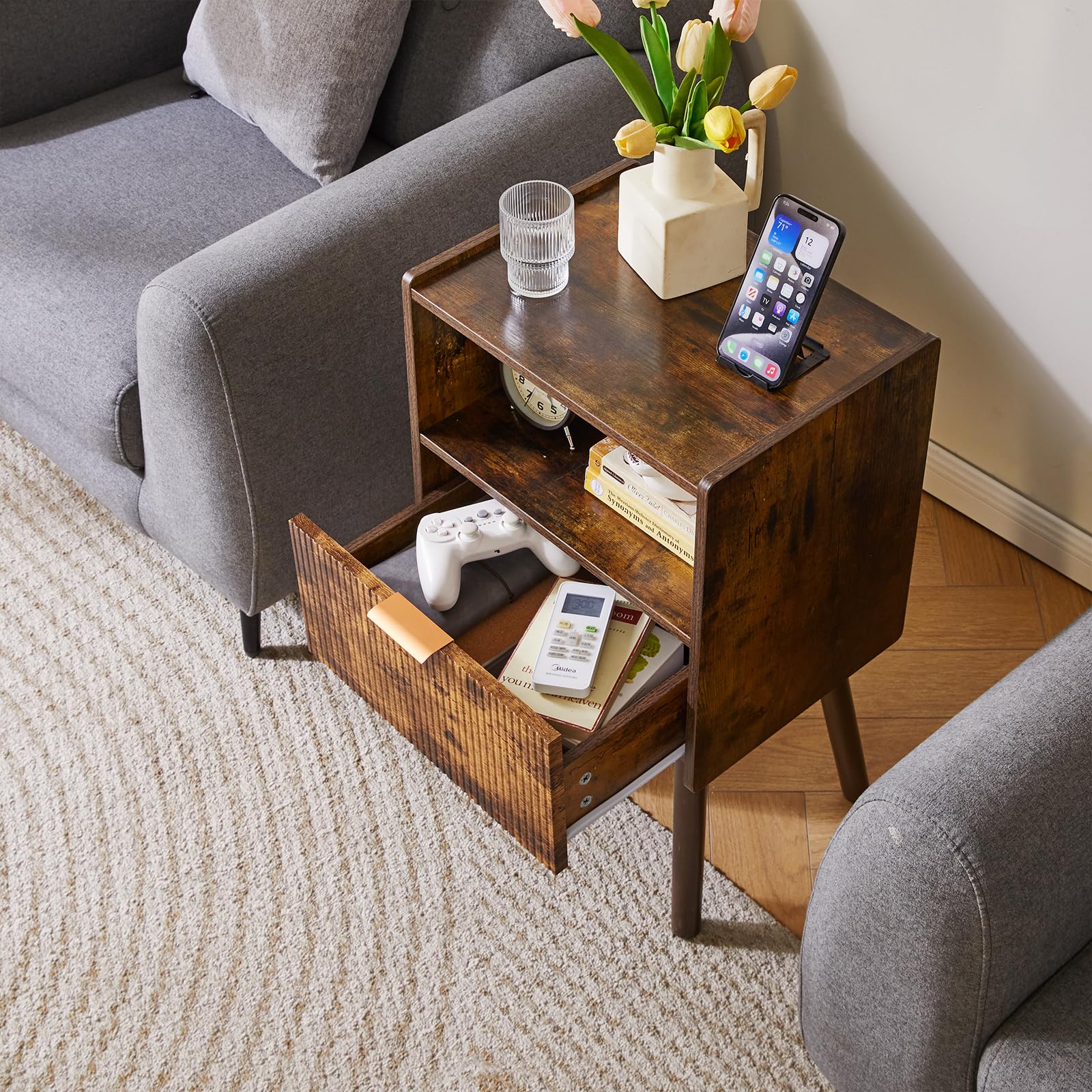 Aibiju Mesita de Noche Moderna con Cajón, Mesa Auxiliar Pequeña para Dormitorio, Mesita de Noche de Mediados de Siglo con Estante Abierto, Marrón Rústico YD-TM061H1