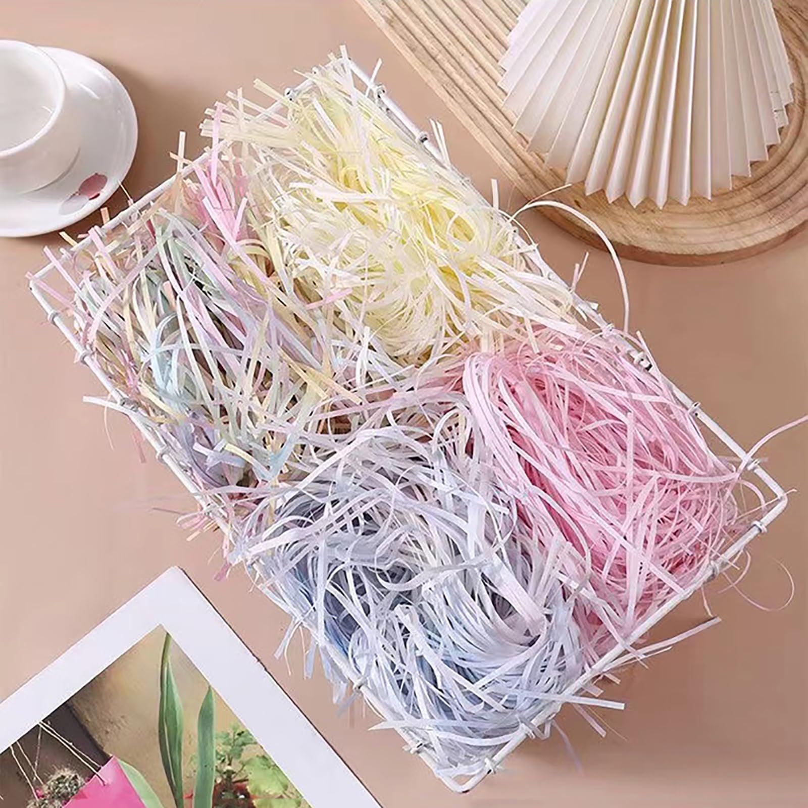 Wypełniacz do opakowań z rozdrobnionej bibuły kartonowej | Multicolor 1 kg: pakowanie prezentów, wypełnianie koszyków, pakowanie(I)